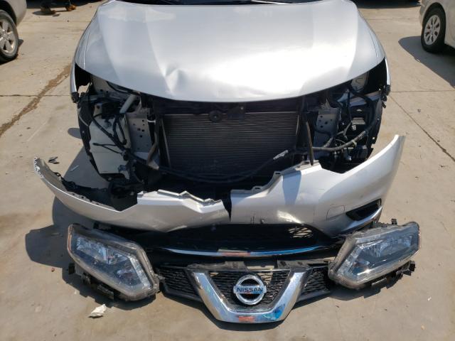 Photo 8 VIN: KNMAT2MT0GP686604 - NISSAN ROGUE 