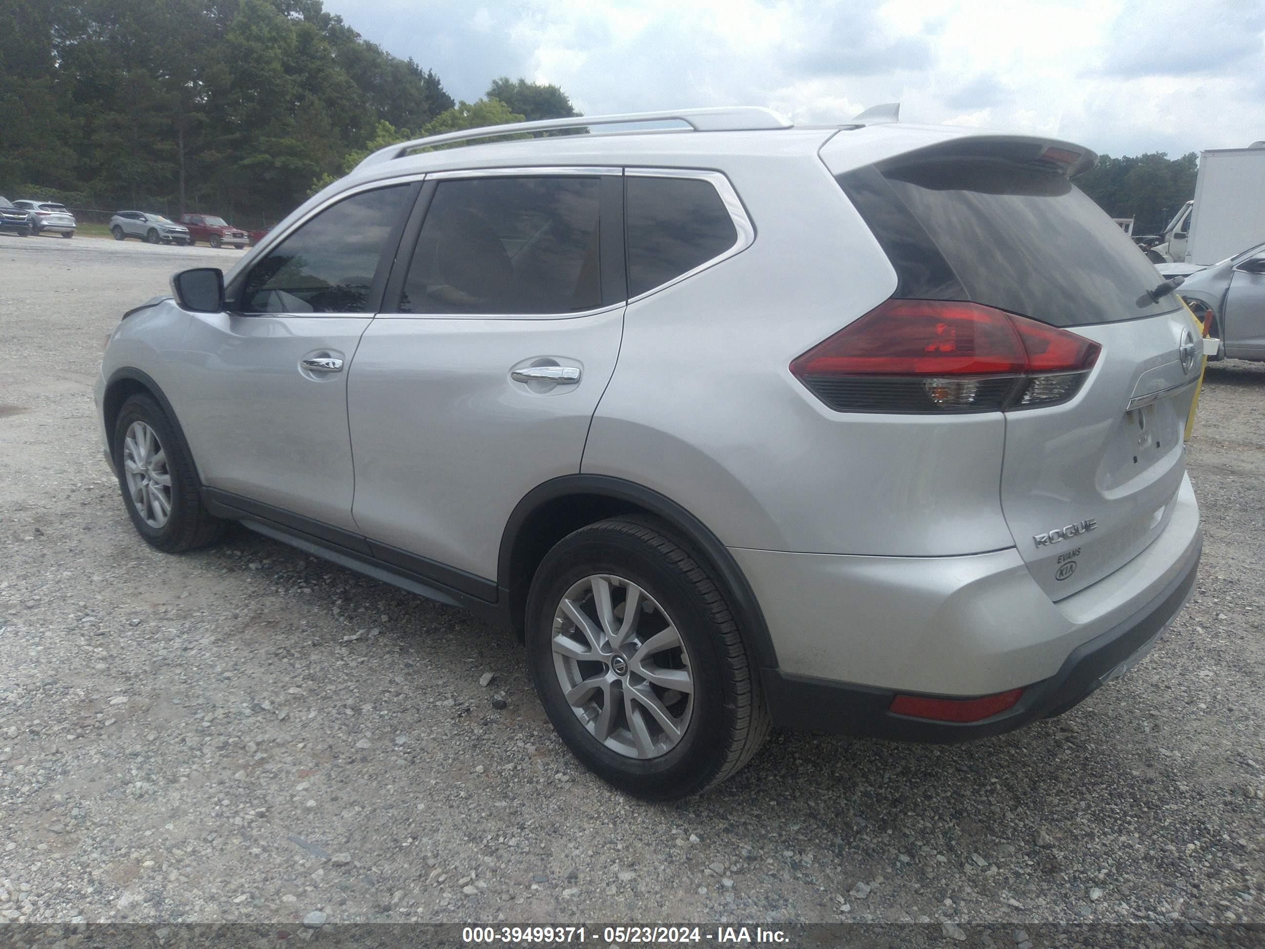 Photo 2 VIN: KNMAT2MT0JP544325 - NISSAN ROGUE 