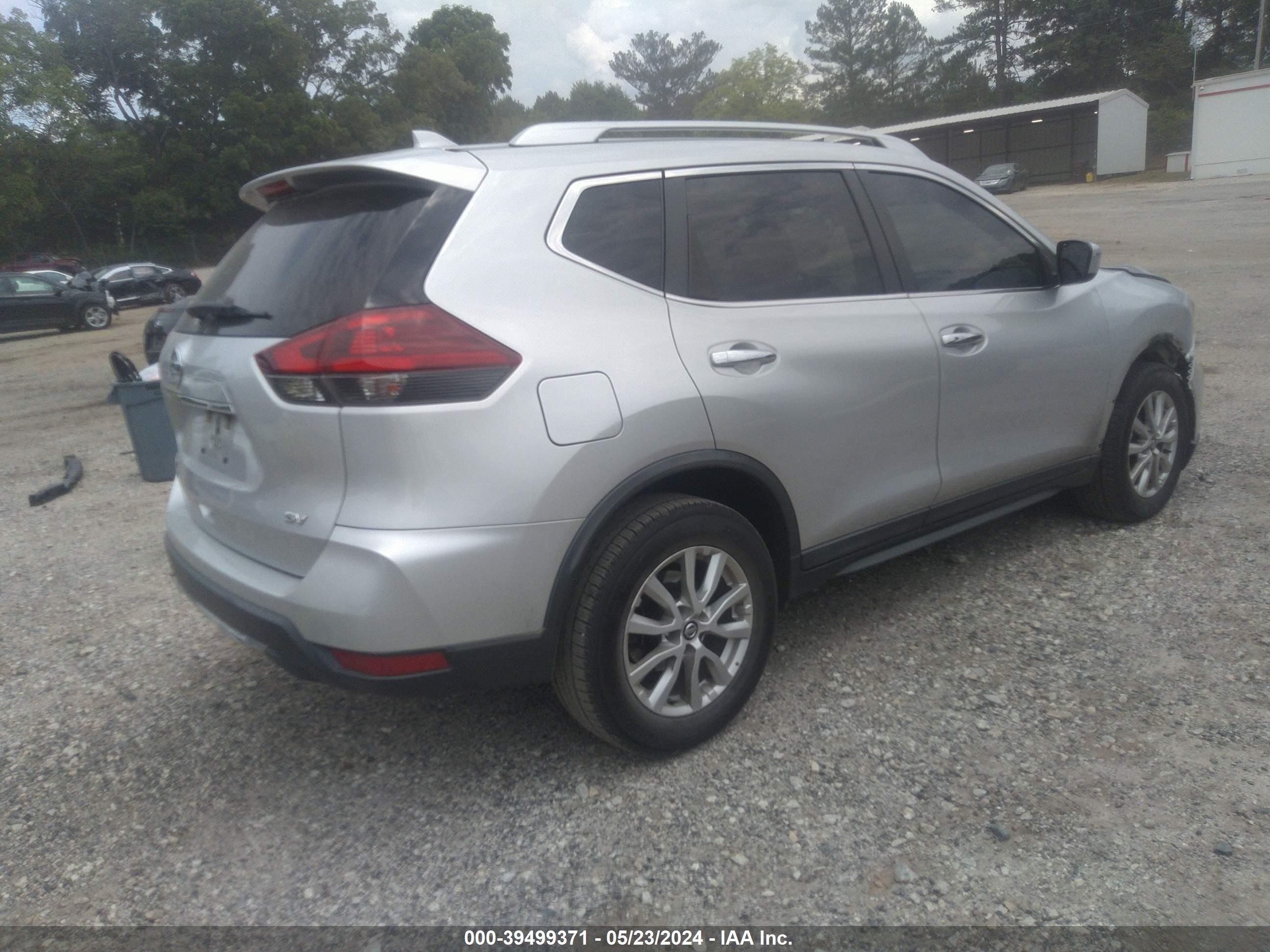 Photo 3 VIN: KNMAT2MT0JP544325 - NISSAN ROGUE 