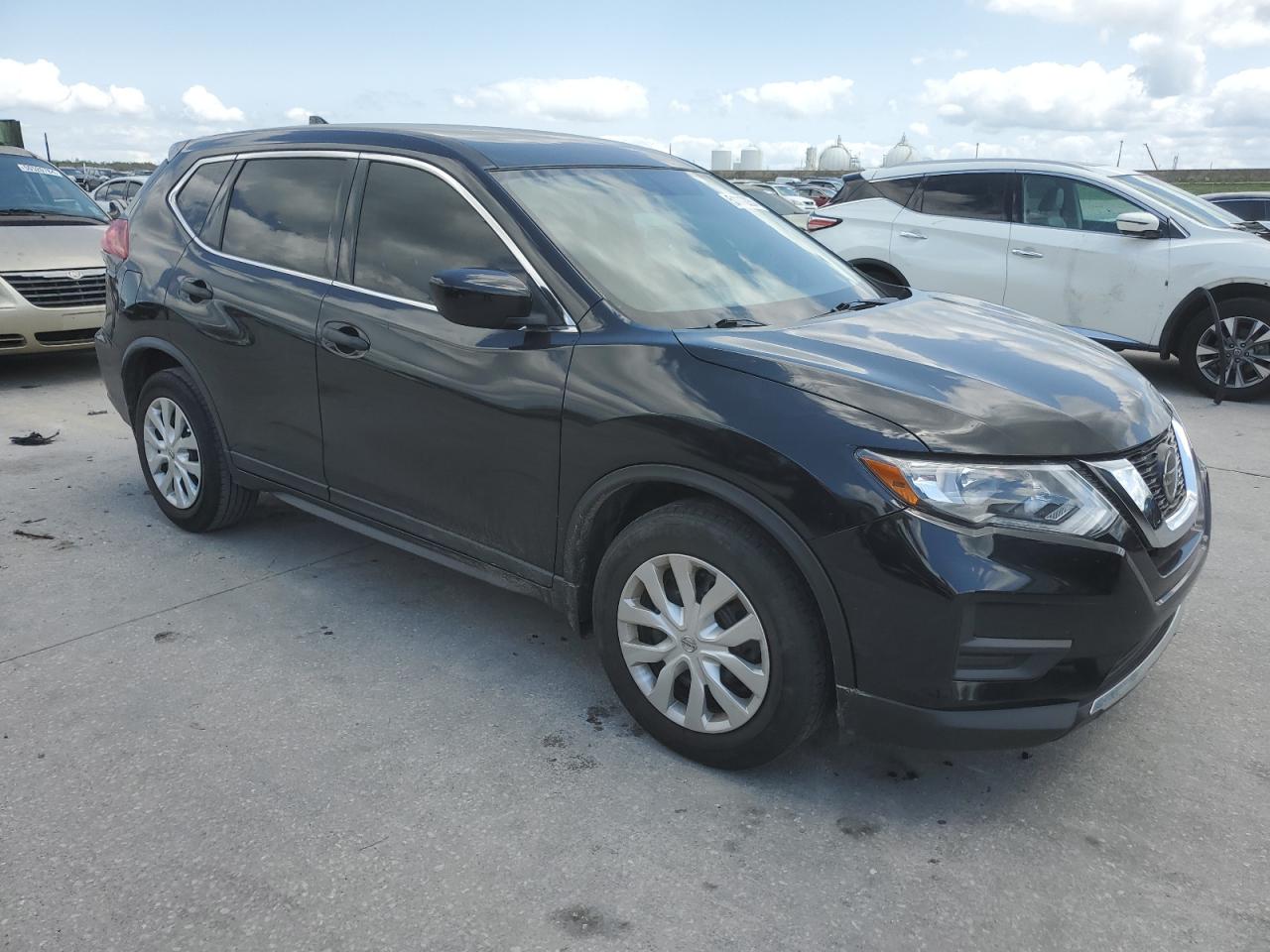 Photo 3 VIN: KNMAT2MT0JP609786 - NISSAN ROGUE 