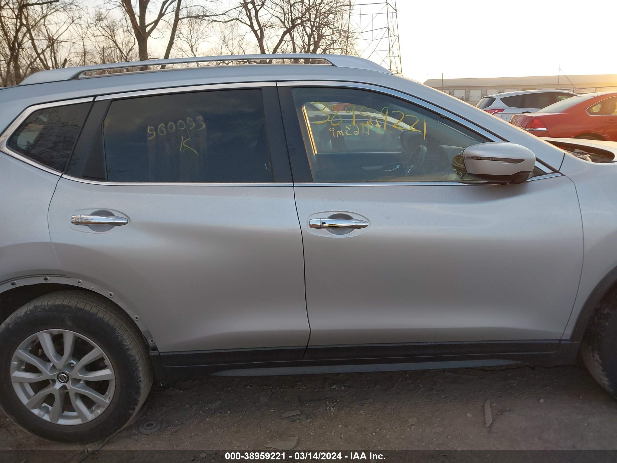 Photo 12 VIN: KNMAT2MT0LP500053 - NISSAN ROGUE 