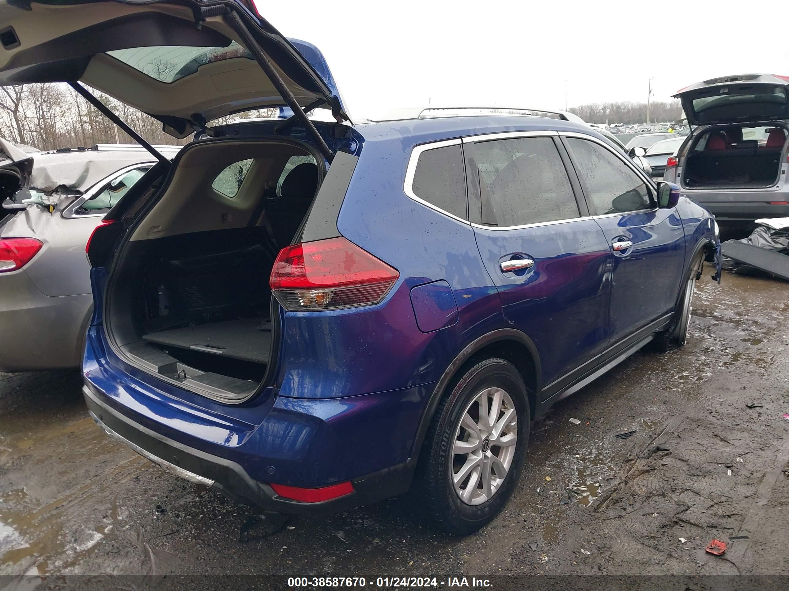 Photo 3 VIN: KNMAT2MT0LP513403 - NISSAN ROGUE 