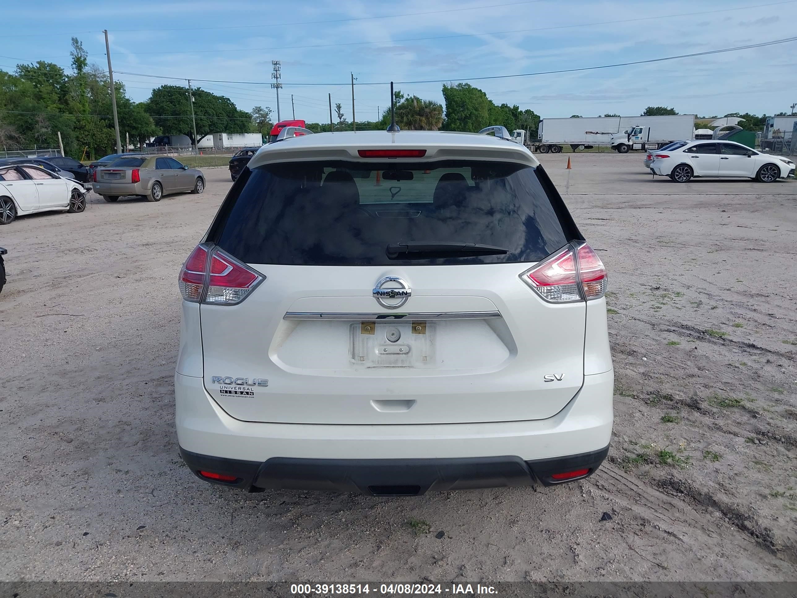 Photo 15 VIN: KNMAT2MT1GP620420 - NISSAN ROGUE 