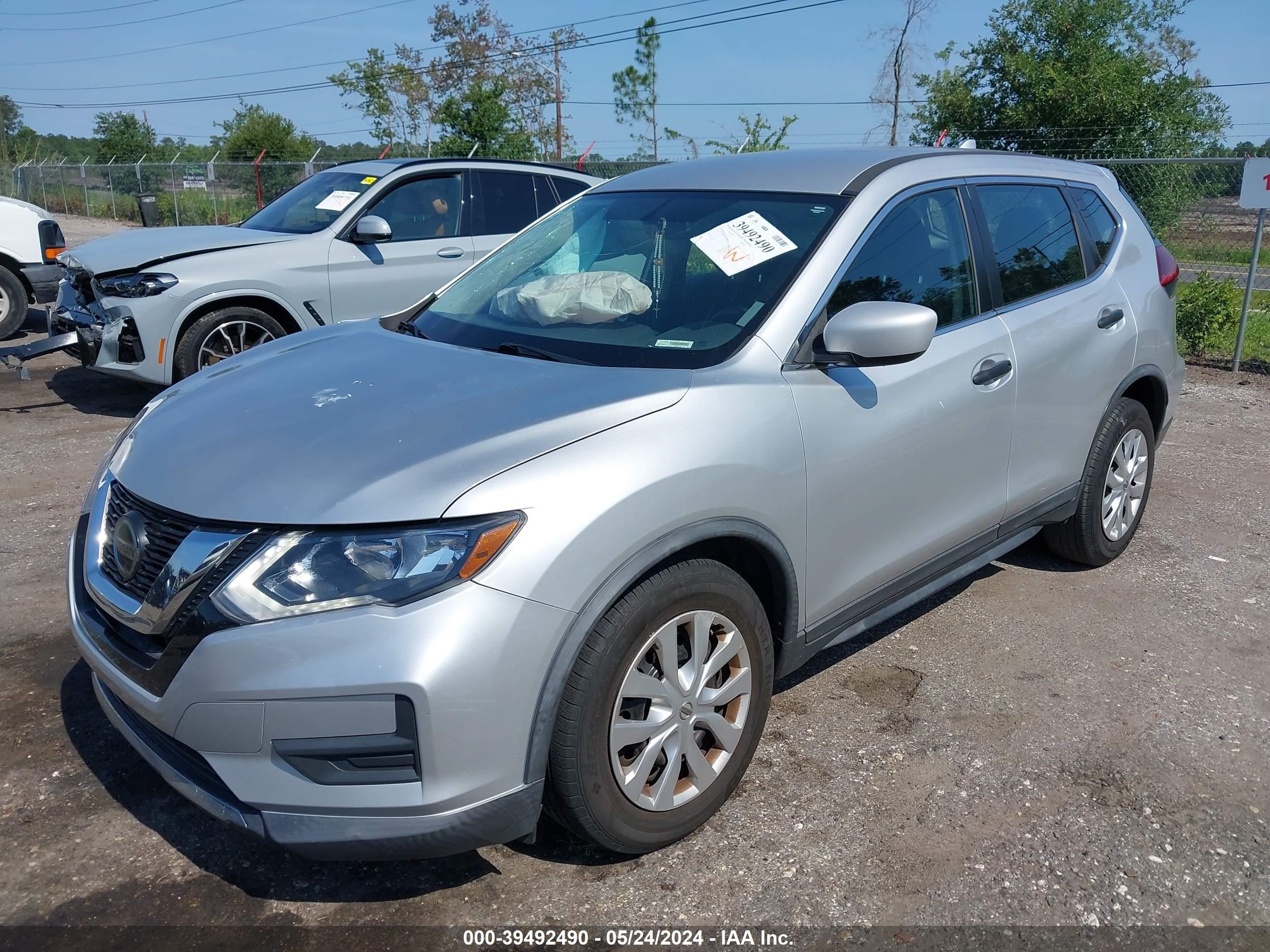 Photo 1 VIN: KNMAT2MT1JP538355 - NISSAN ROGUE 