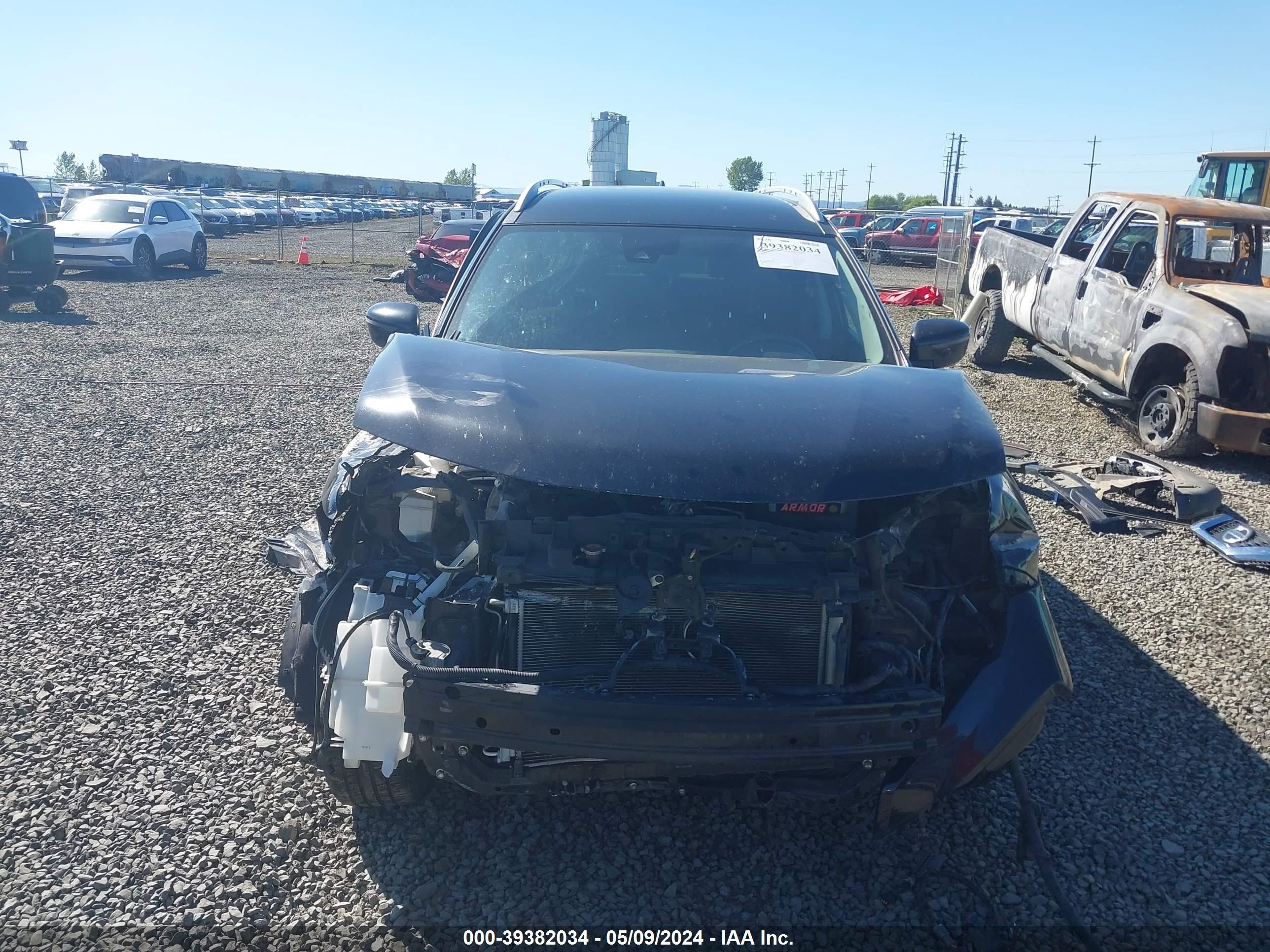 Photo 12 VIN: KNMAT2MT1KP535845 - NISSAN ROGUE 