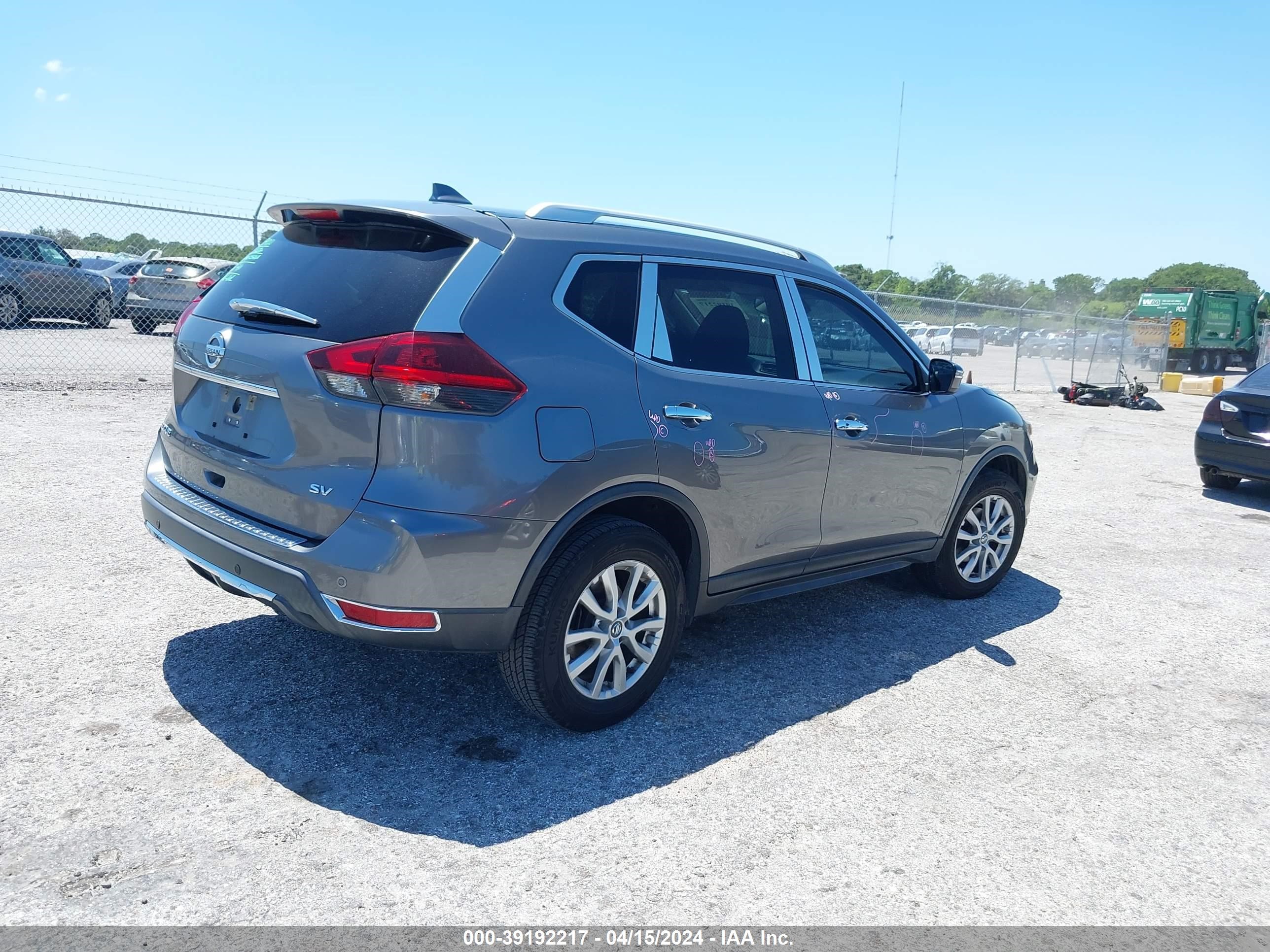 Photo 3 VIN: KNMAT2MT1LP533160 - NISSAN ROGUE 