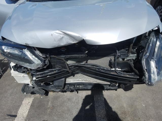 Photo 8 VIN: KNMAT2MT2GP700552 - NISSAN ROGUE 