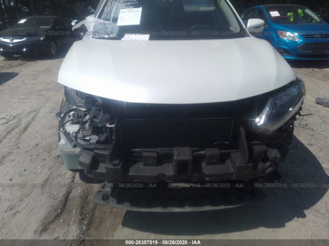 Photo 5 VIN: KNMAT2MT2GP711910 - NISSAN ROGUE 