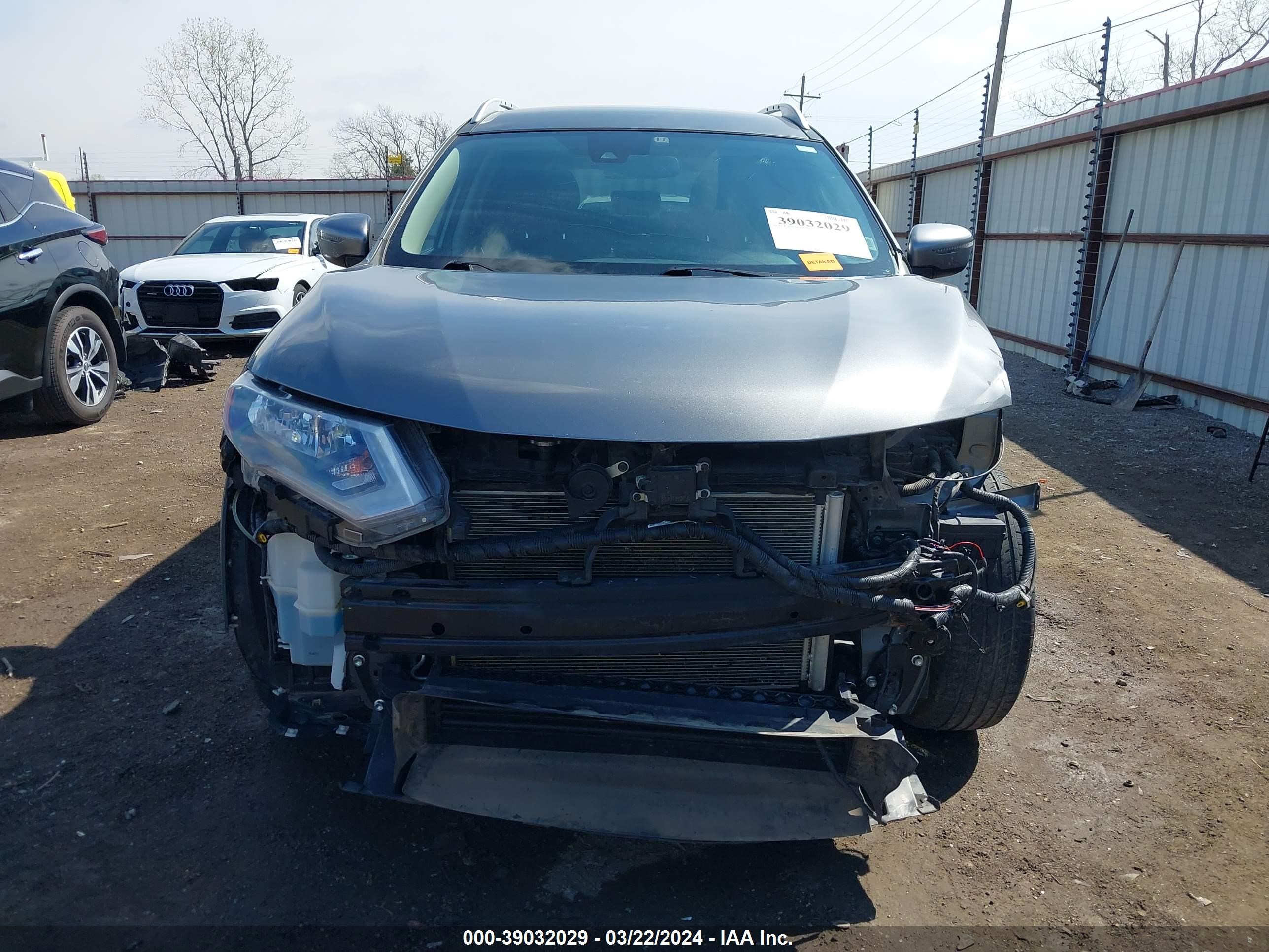 Photo 12 VIN: KNMAT2MT2KP533134 - NISSAN ROGUE 