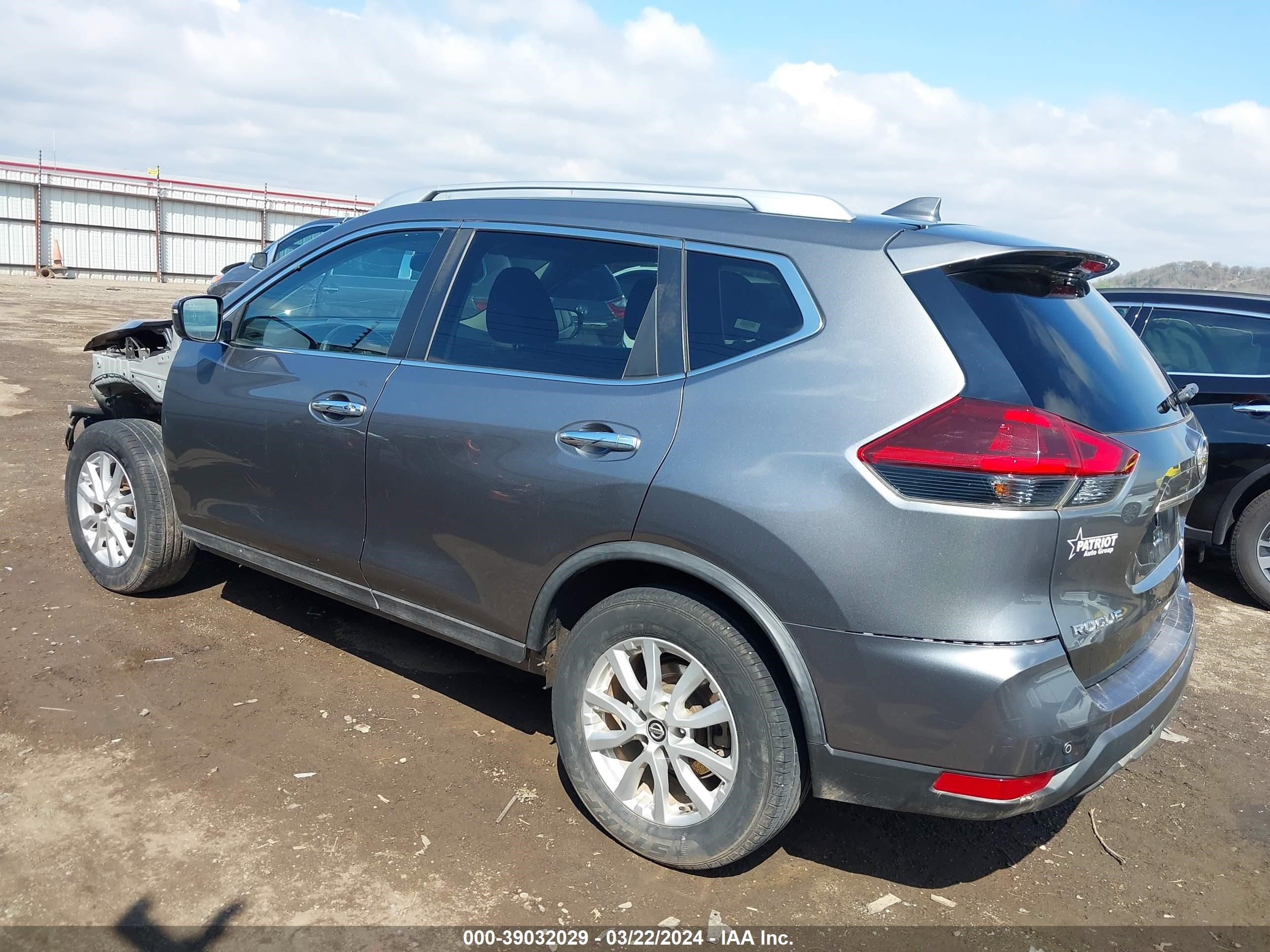 Photo 2 VIN: KNMAT2MT2KP533134 - NISSAN ROGUE 