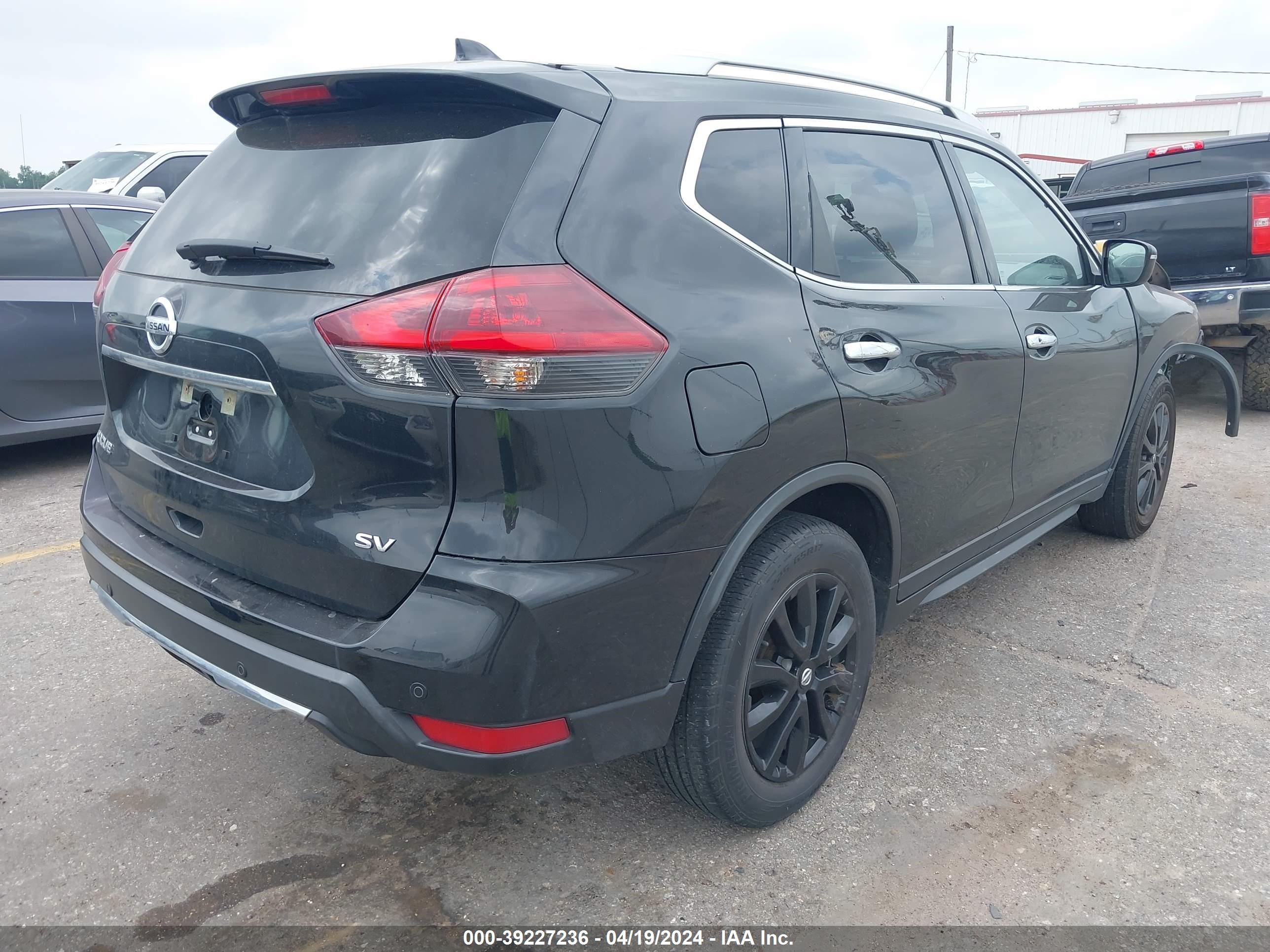 Photo 3 VIN: KNMAT2MT2LP532924 - NISSAN ROGUE 