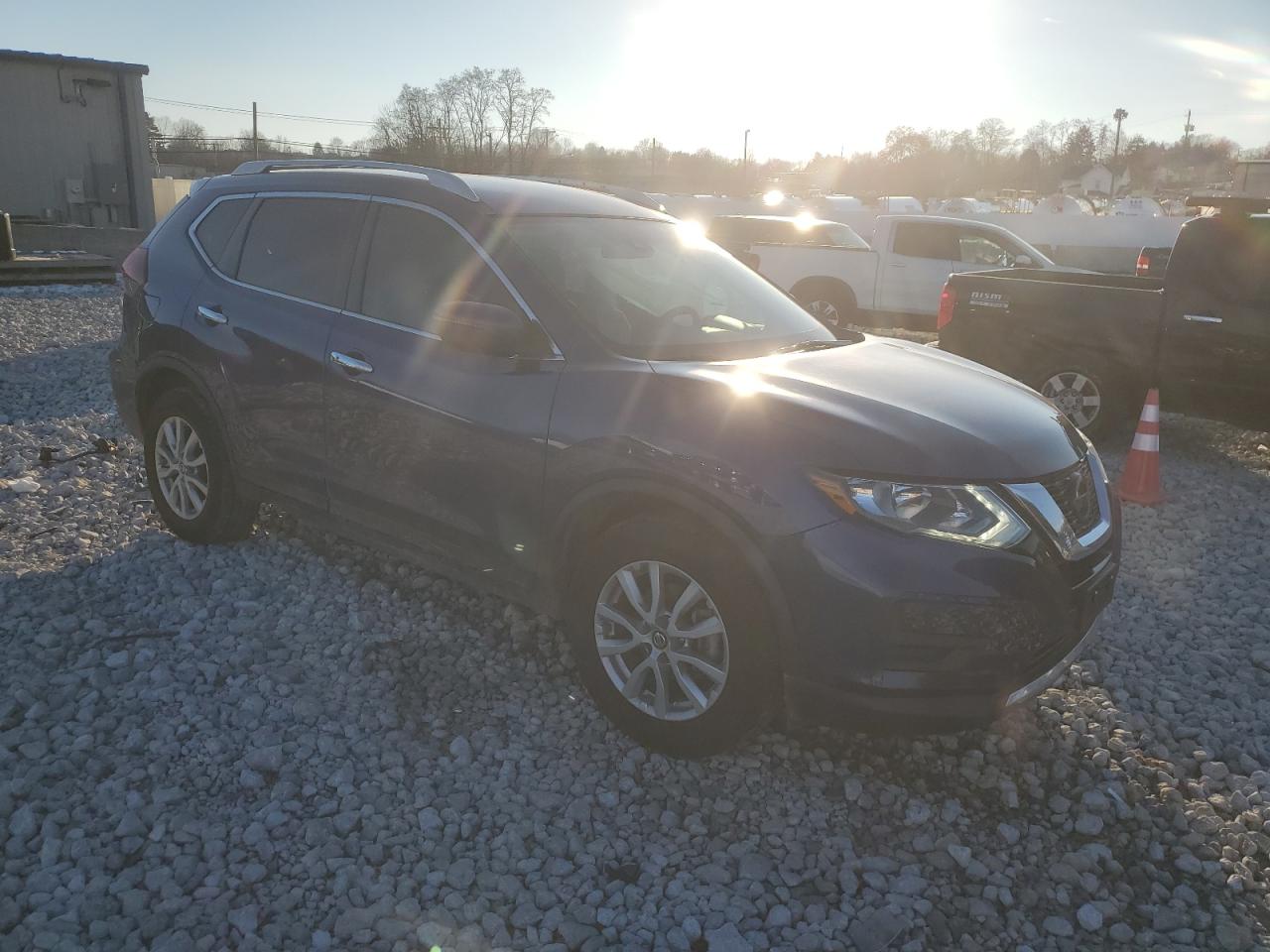 Photo 3 VIN: KNMAT2MT2LP542126 - NISSAN ROGUE 