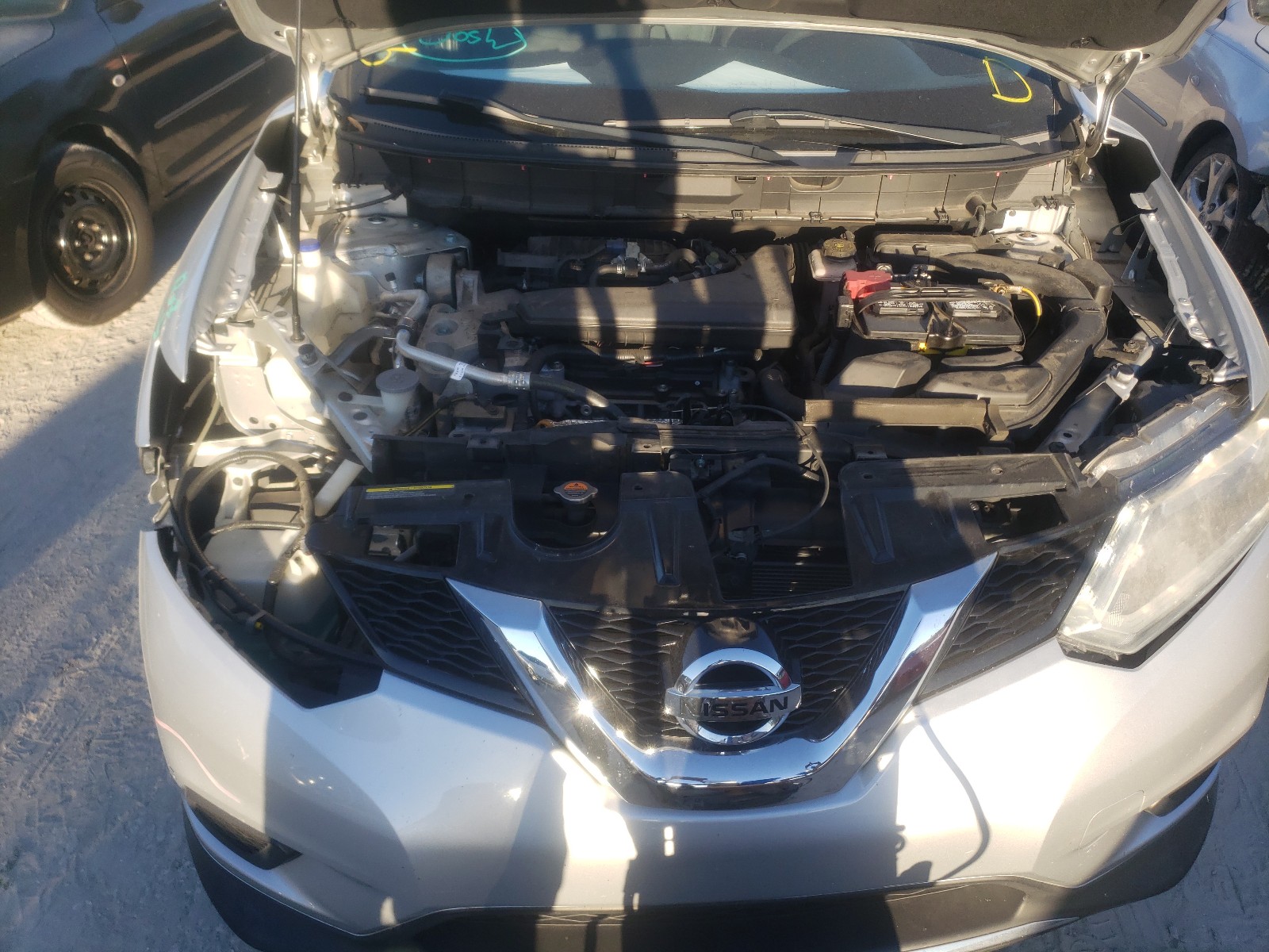 Photo 6 VIN: KNMAT2MT3FP572255 - NISSAN ROGUE S 