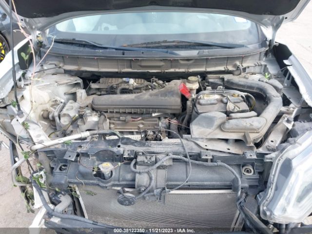 Photo 9 VIN: KNMAT2MT3GP729316 - NISSAN ROGUE 