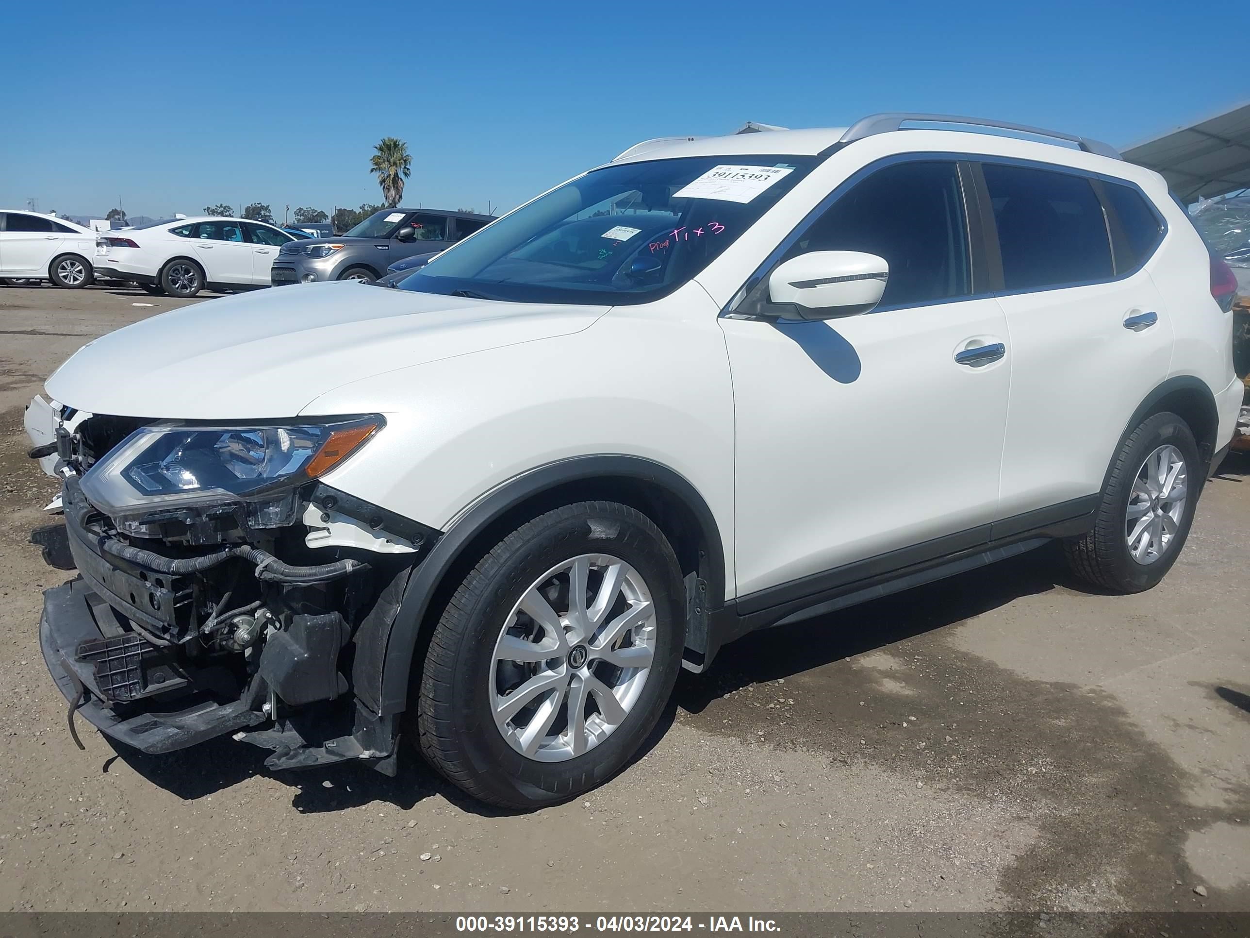 Photo 1 VIN: KNMAT2MT3HP600932 - NISSAN ROGUE 