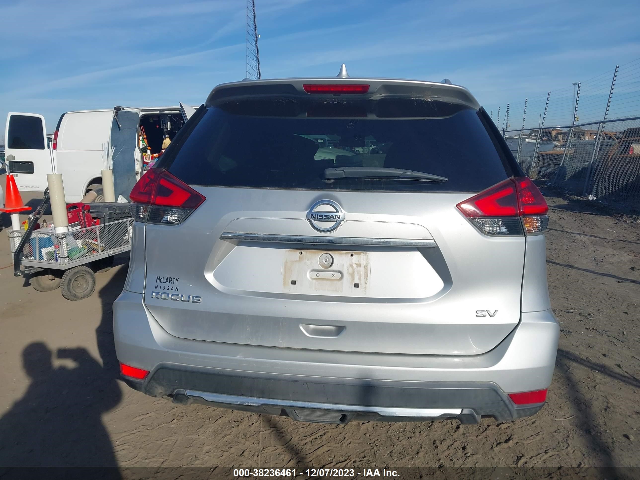 Photo 15 VIN: KNMAT2MT3JP513991 - NISSAN ROGUE 