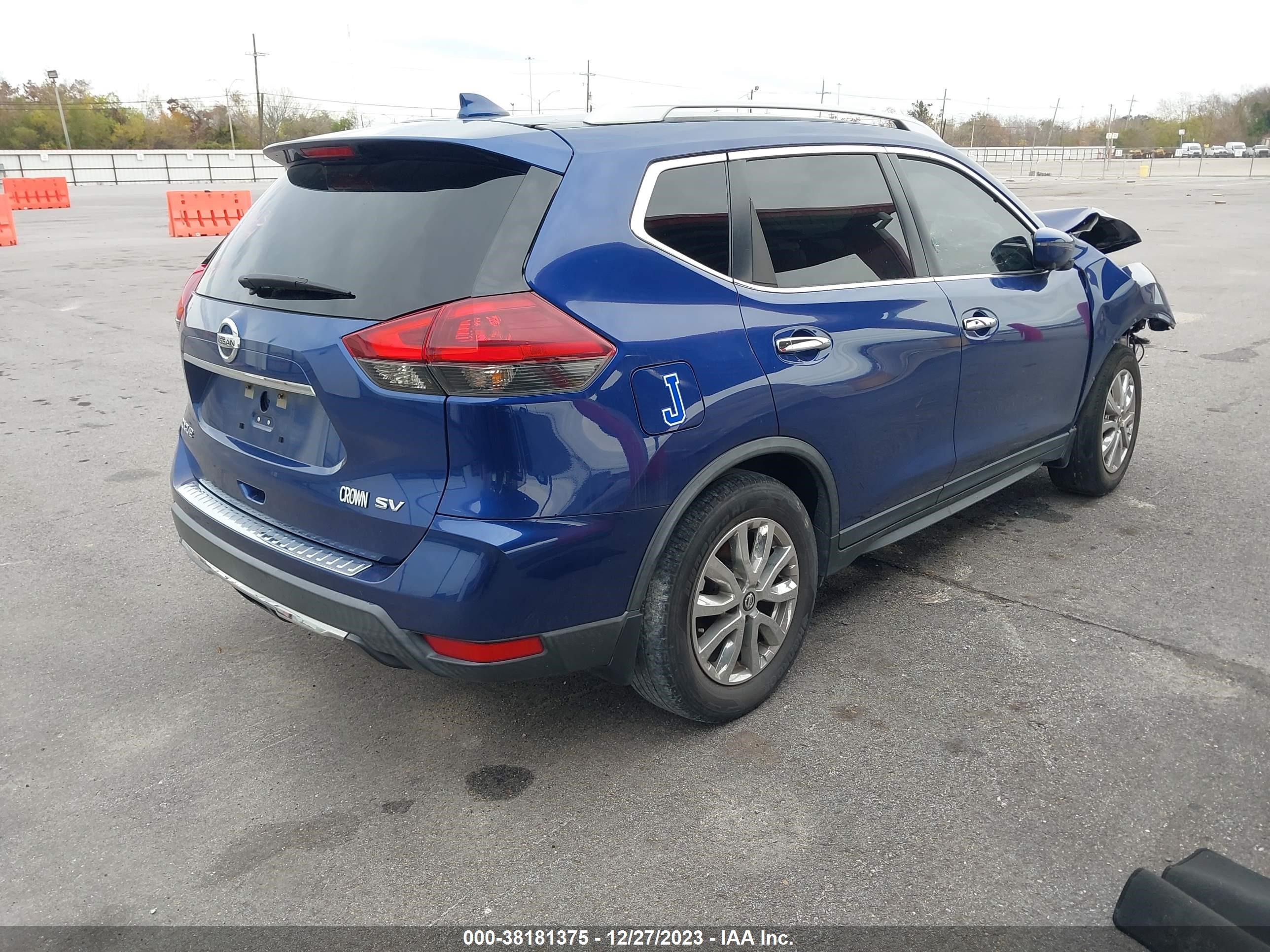 Photo 3 VIN: KNMAT2MT3JP605764 - NISSAN ROGUE 