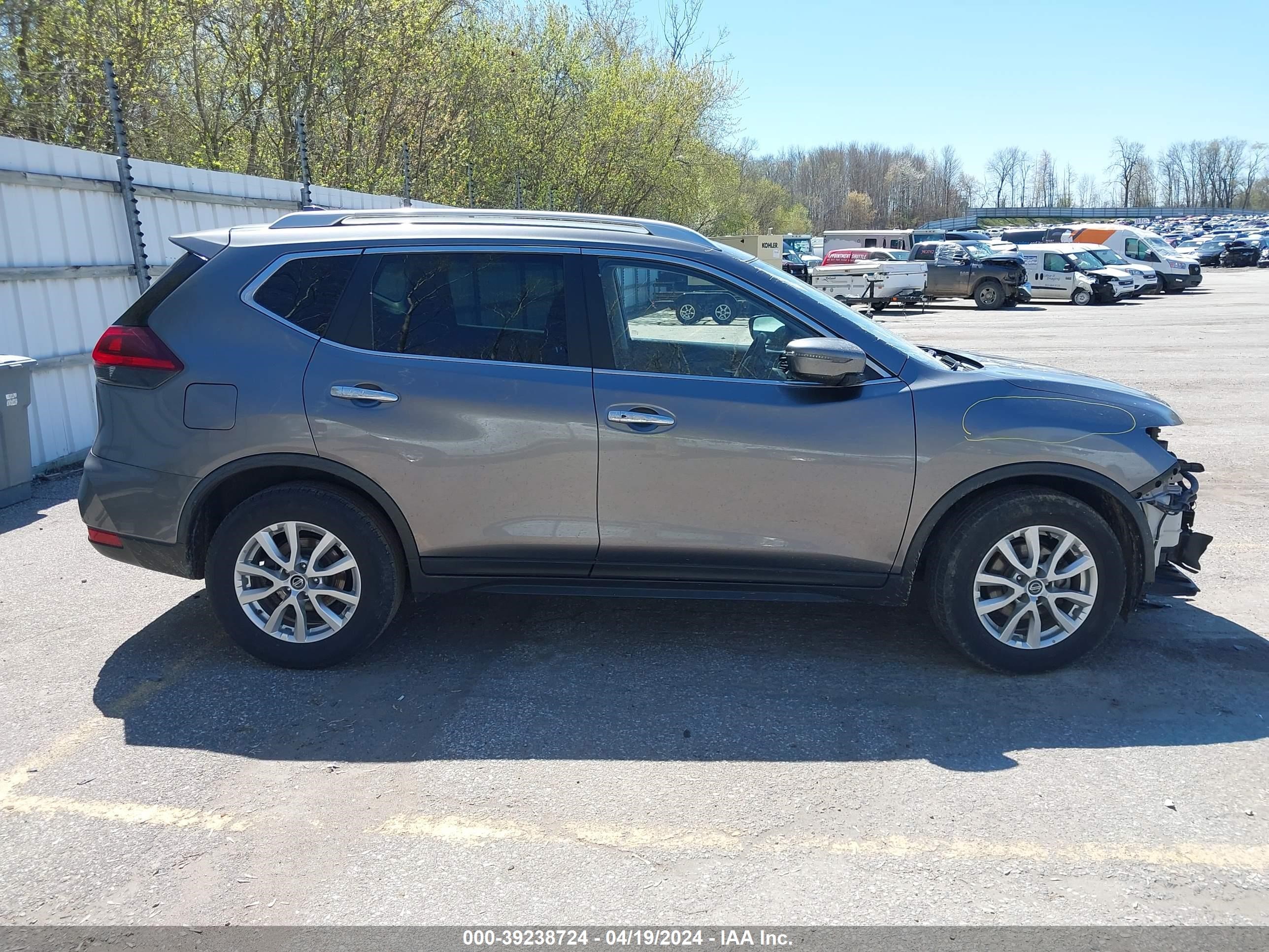 Photo 13 VIN: KNMAT2MT3LP506946 - NISSAN ROGUE 