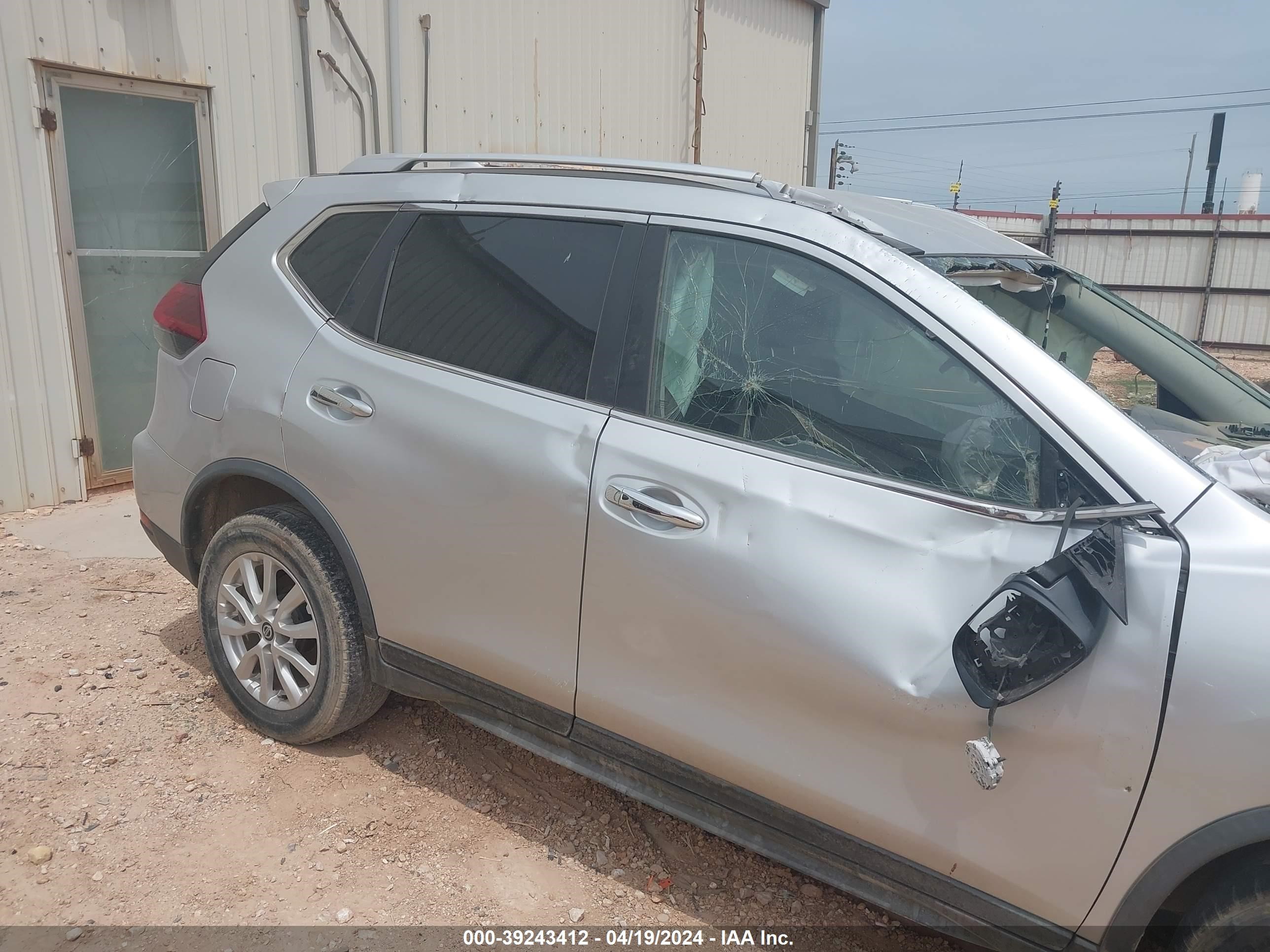 Photo 20 VIN: KNMAT2MT3LP511211 - NISSAN ROGUE 