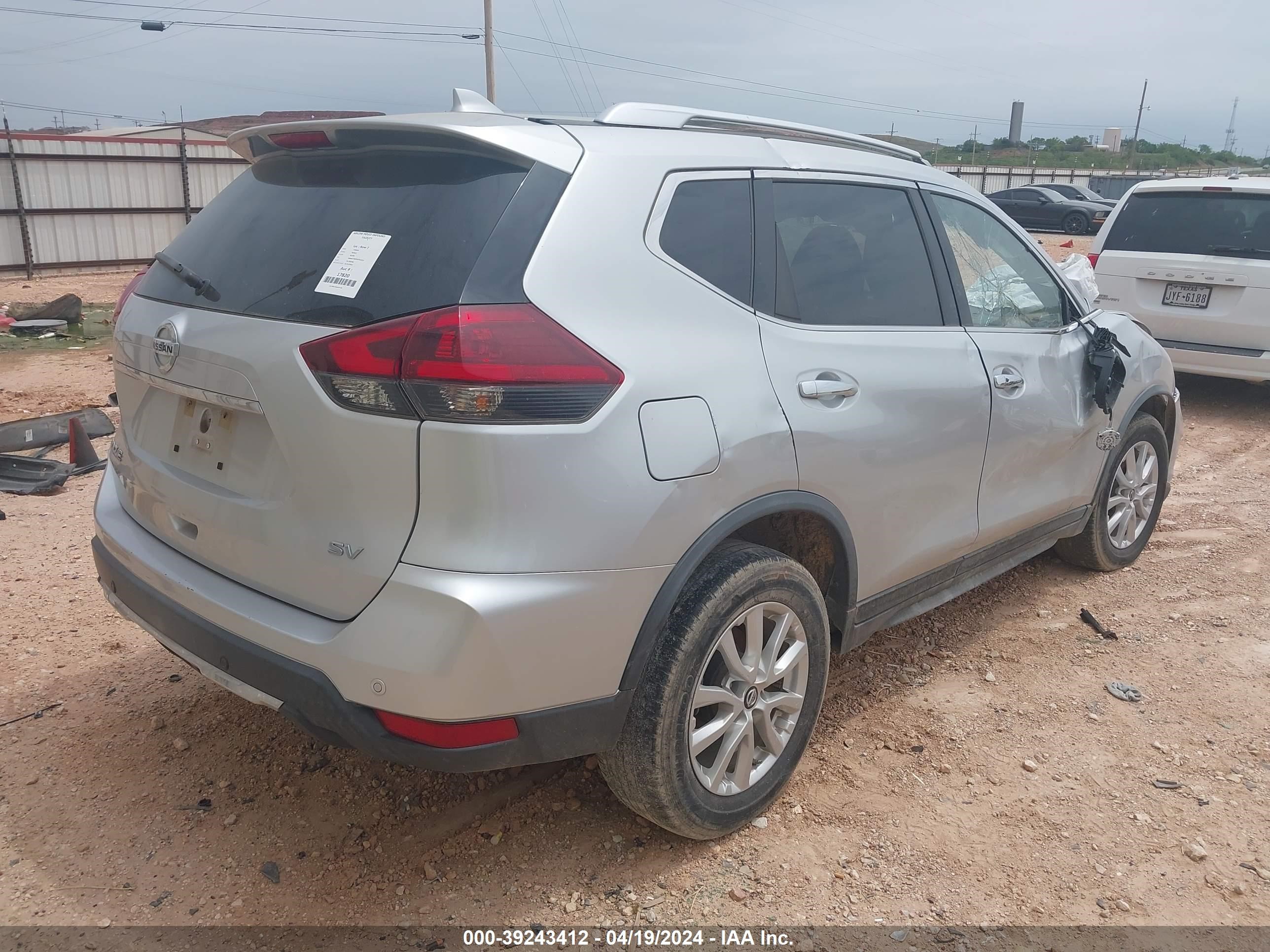 Photo 3 VIN: KNMAT2MT3LP511211 - NISSAN ROGUE 