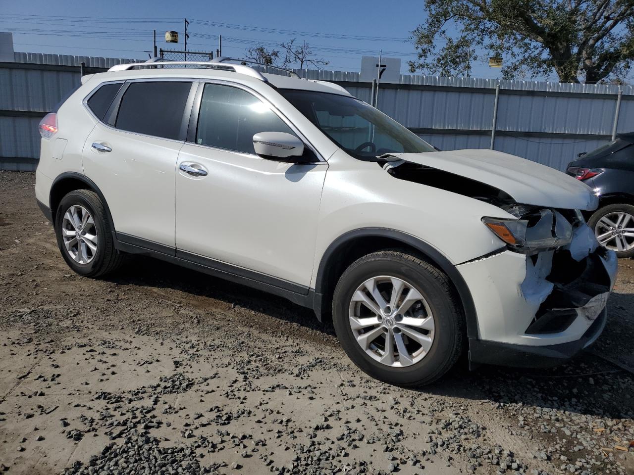 Photo 3 VIN: KNMAT2MT4FP561149 - NISSAN ROGUE 