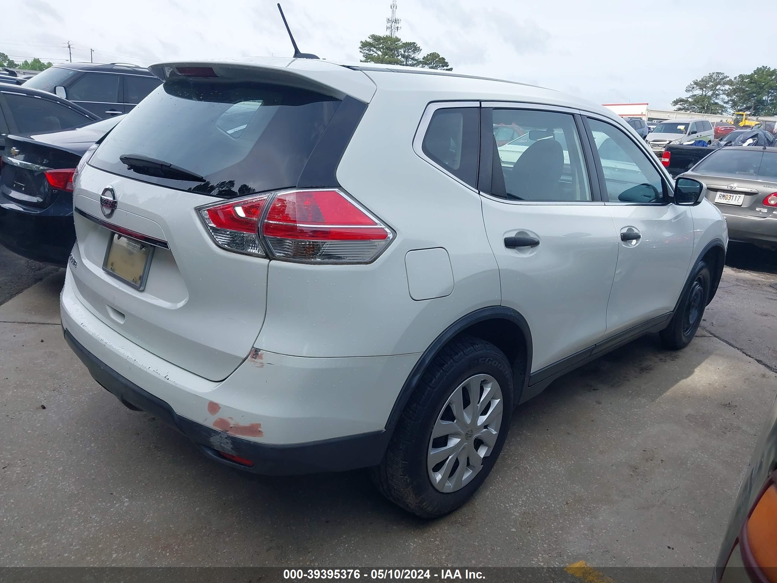 Photo 3 VIN: KNMAT2MT4GP703372 - NISSAN ROGUE 