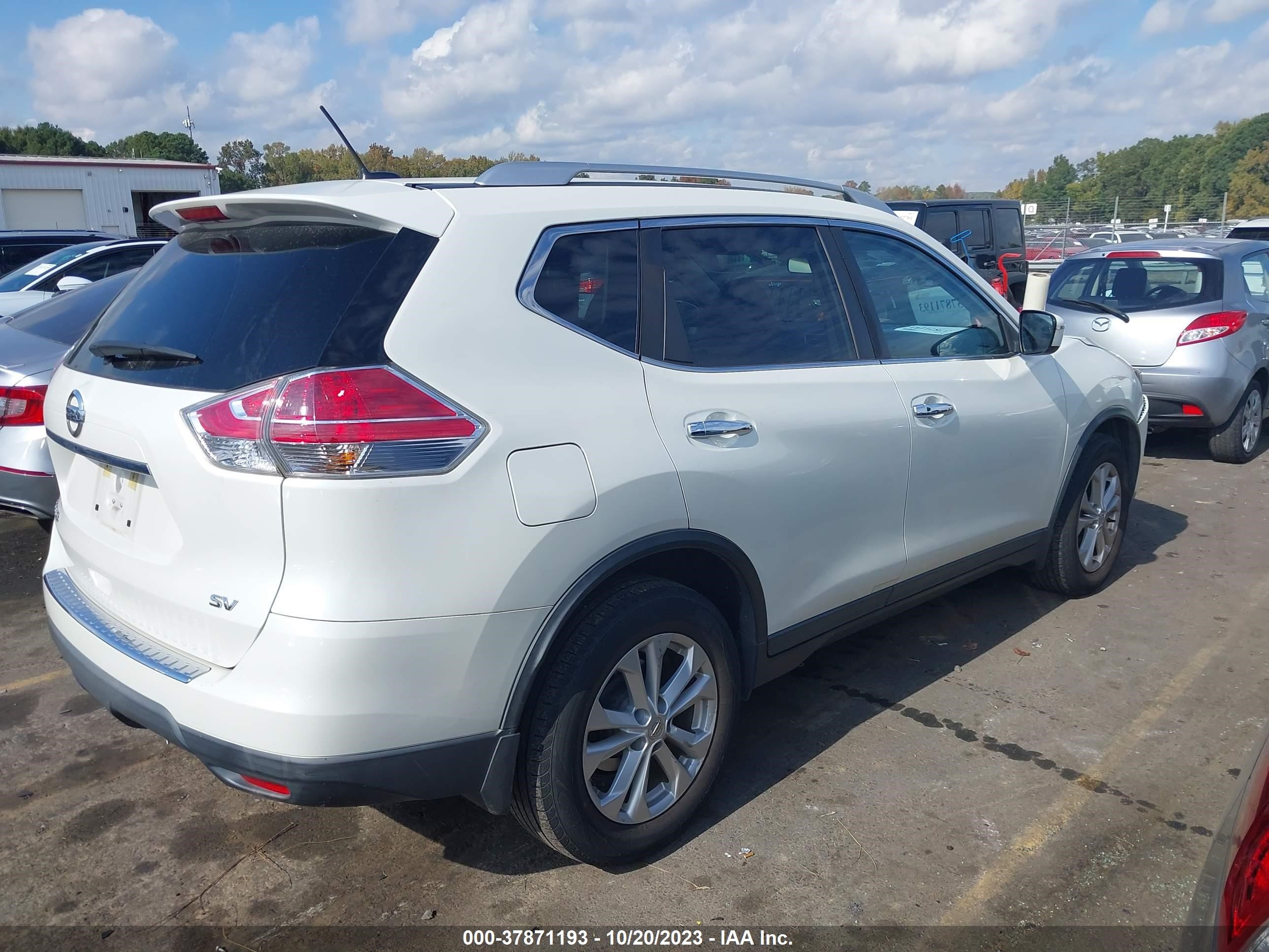 Photo 3 VIN: KNMAT2MT4GP727977 - NISSAN ROGUE 