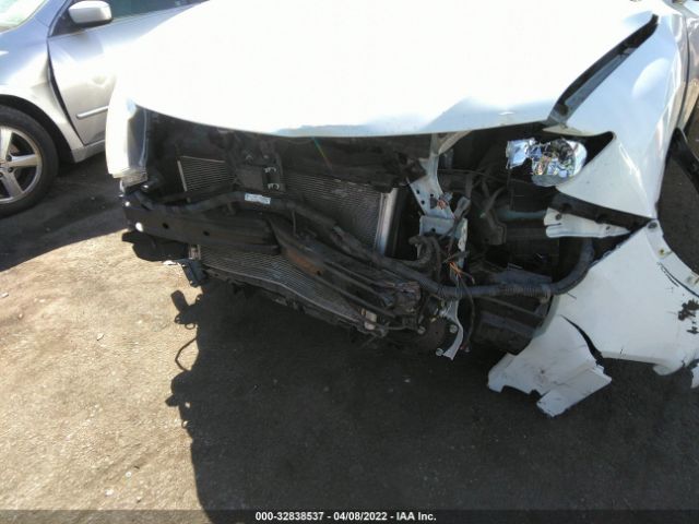 Photo 5 VIN: KNMAT2MT4HP603080 - NISSAN ROGUE 