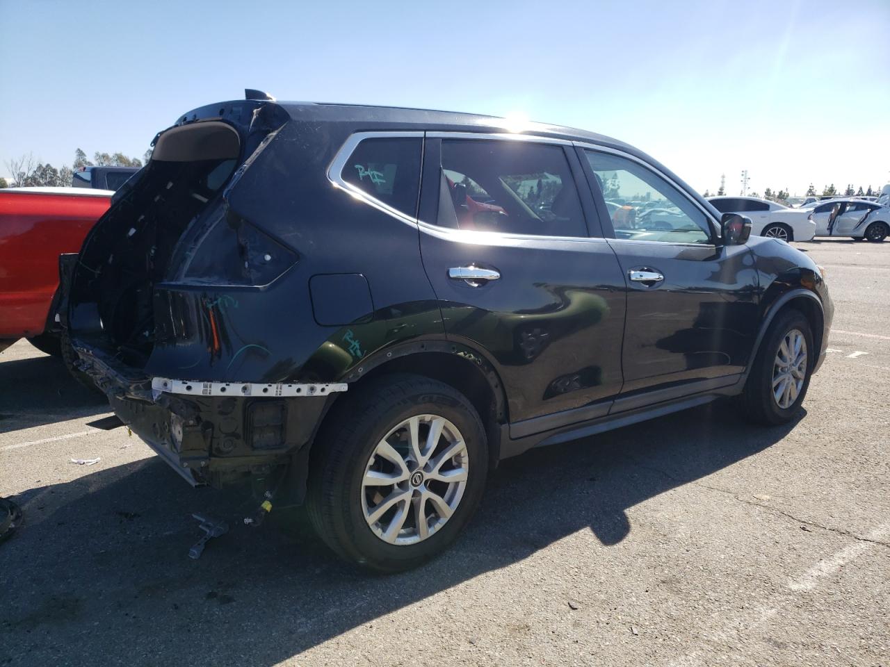 Photo 2 VIN: KNMAT2MT4JP507133 - NISSAN ROGUE 