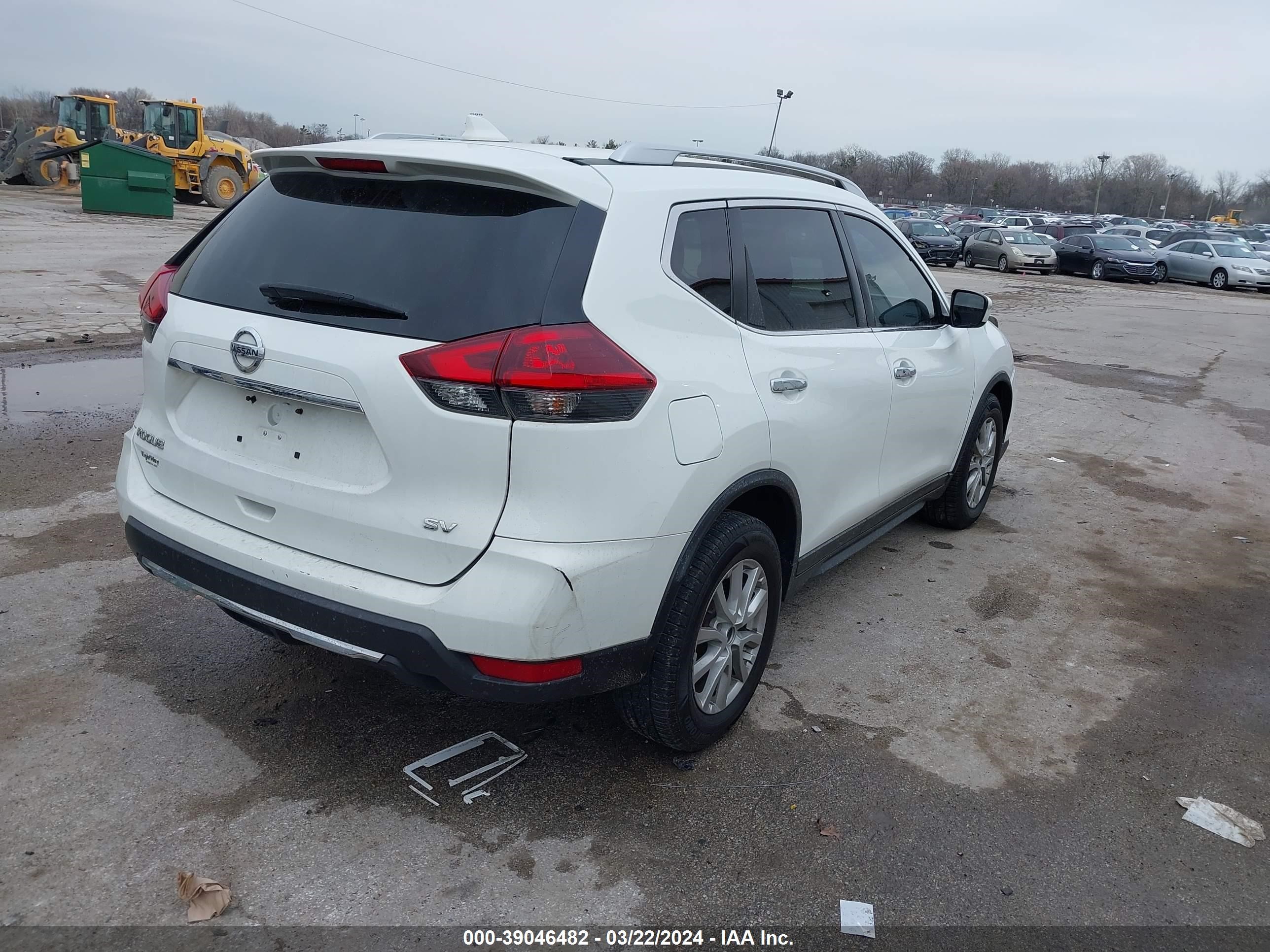 Photo 3 VIN: KNMAT2MT4JP590109 - NISSAN ROGUE 