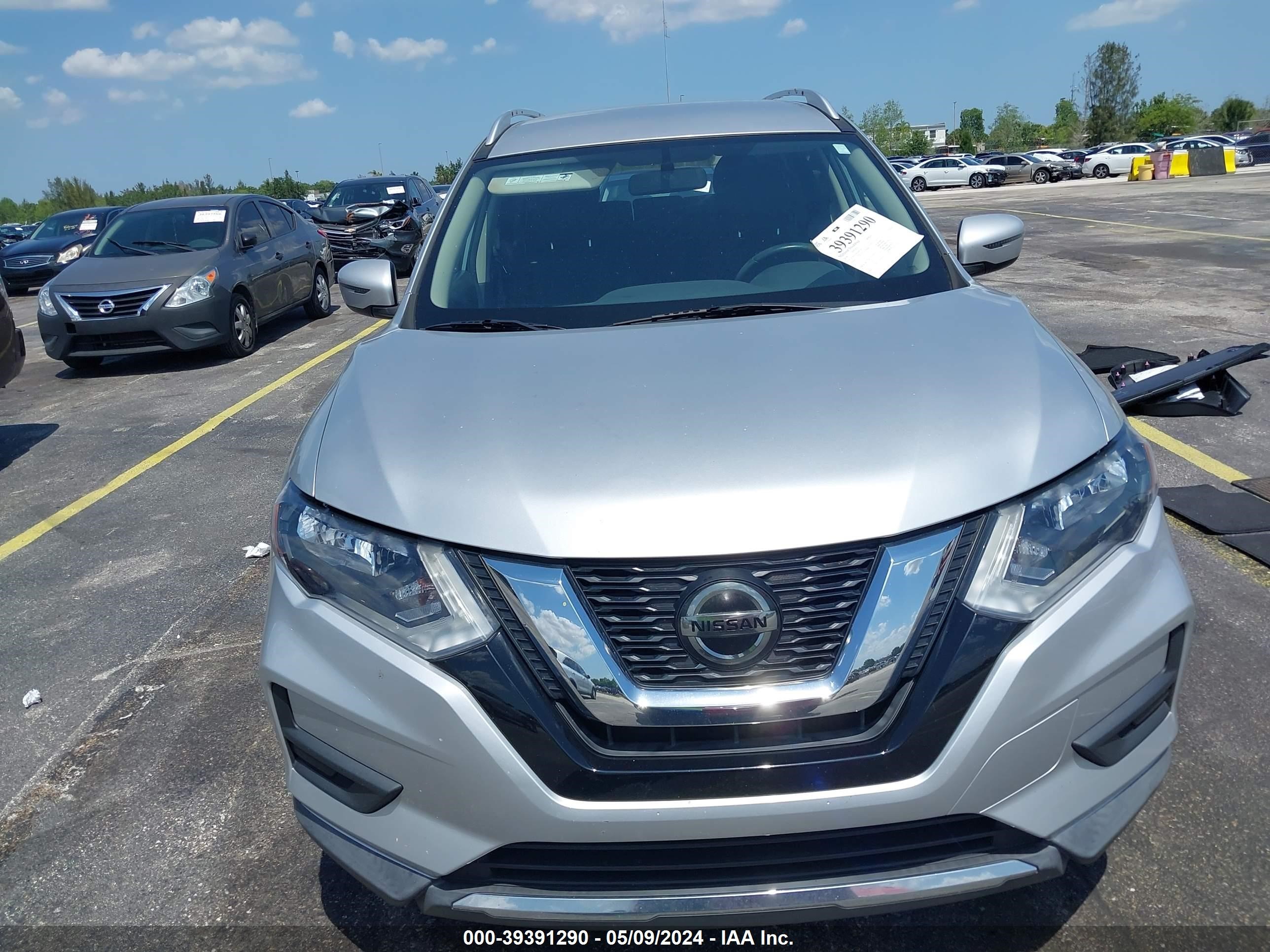 Photo 11 VIN: KNMAT2MT4JP617471 - NISSAN ROGUE 