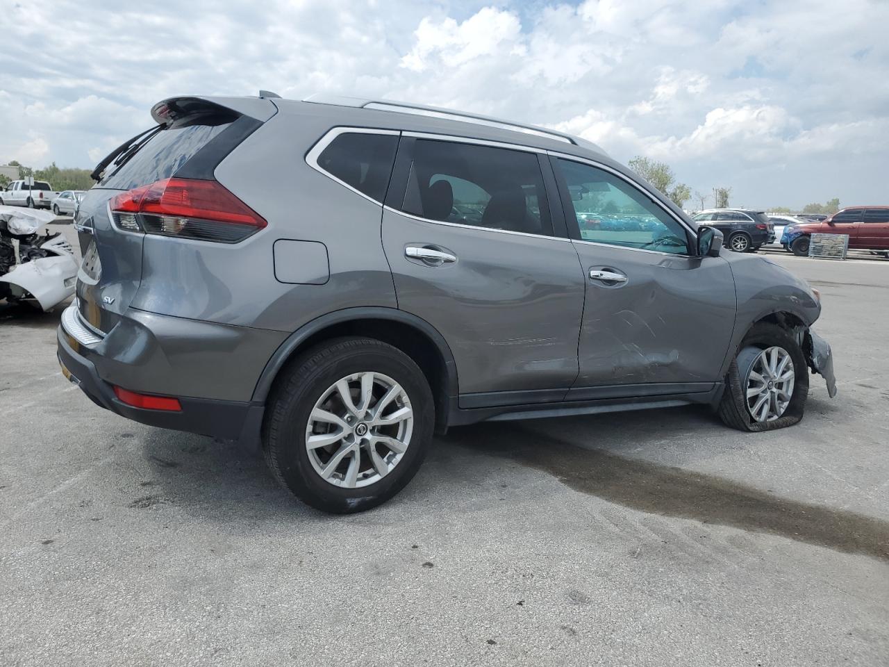 Photo 2 VIN: KNMAT2MT4JP622752 - NISSAN ROGUE 