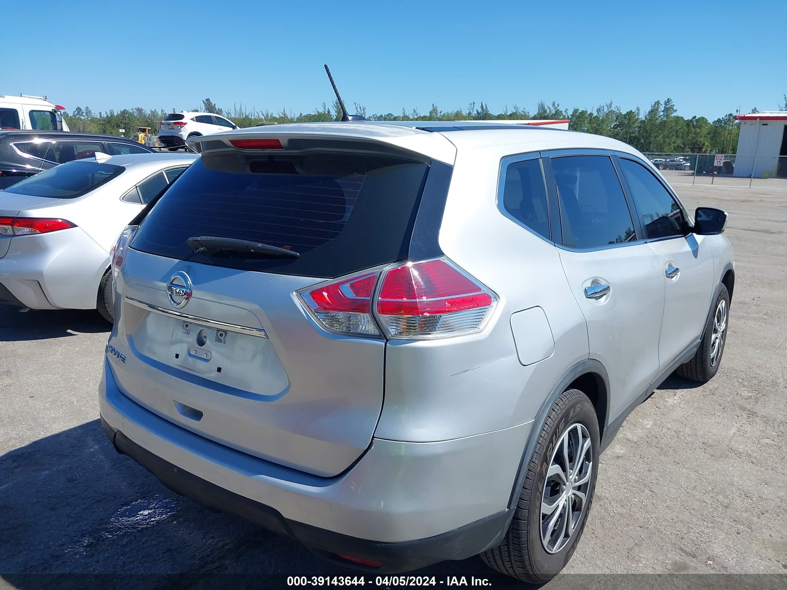 Photo 3 VIN: KNMAT2MT6FP541727 - NISSAN ROGUE 