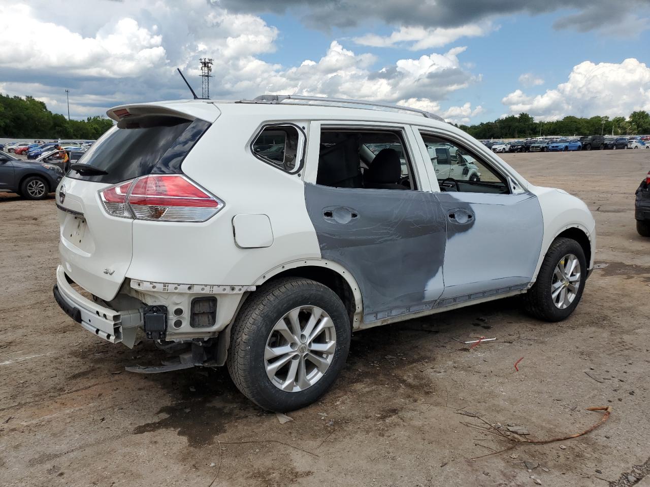 Photo 2 VIN: KNMAT2MT6GP639965 - NISSAN ROGUE 