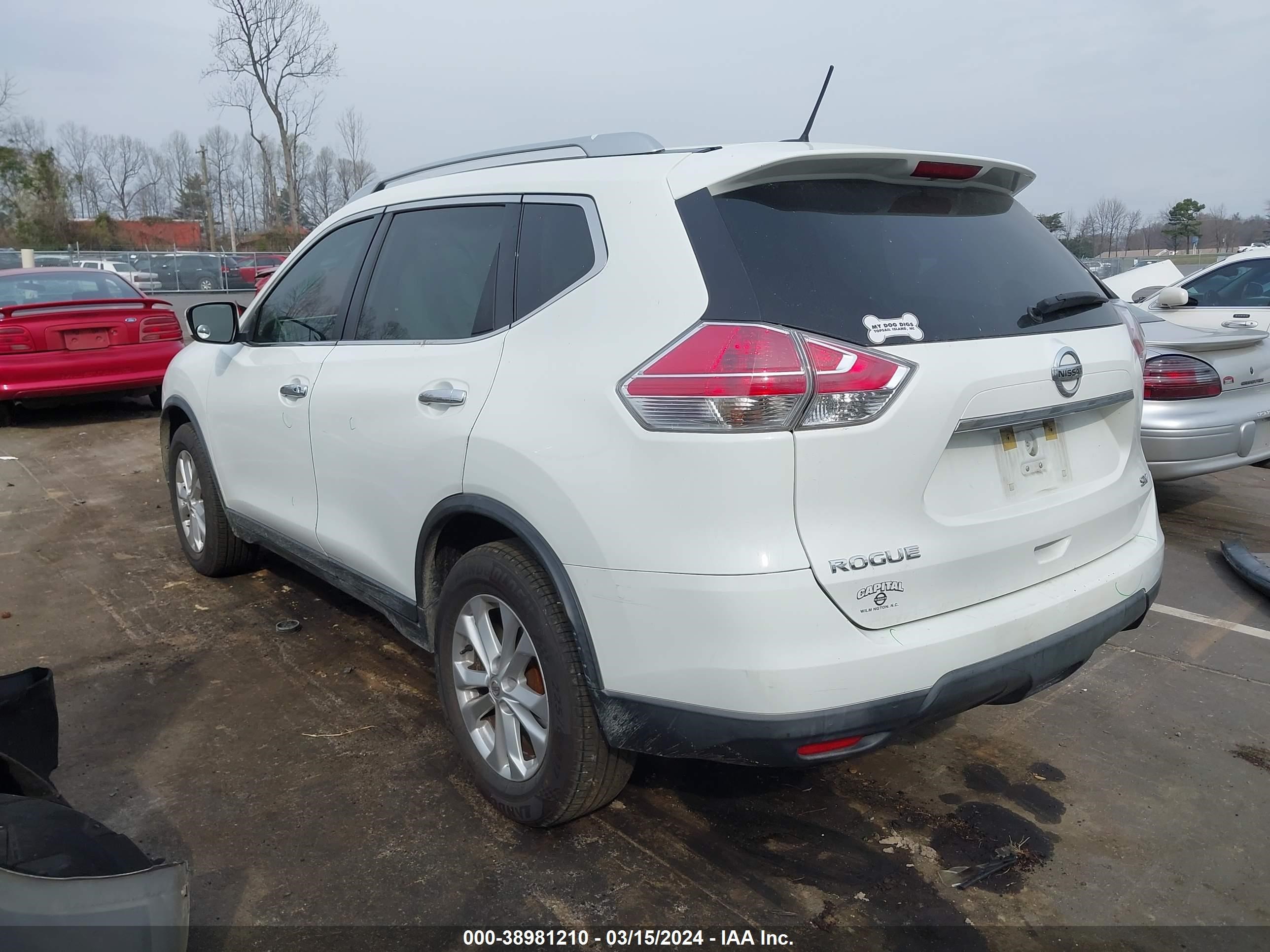 Photo 2 VIN: KNMAT2MT6GP664977 - NISSAN ROGUE 