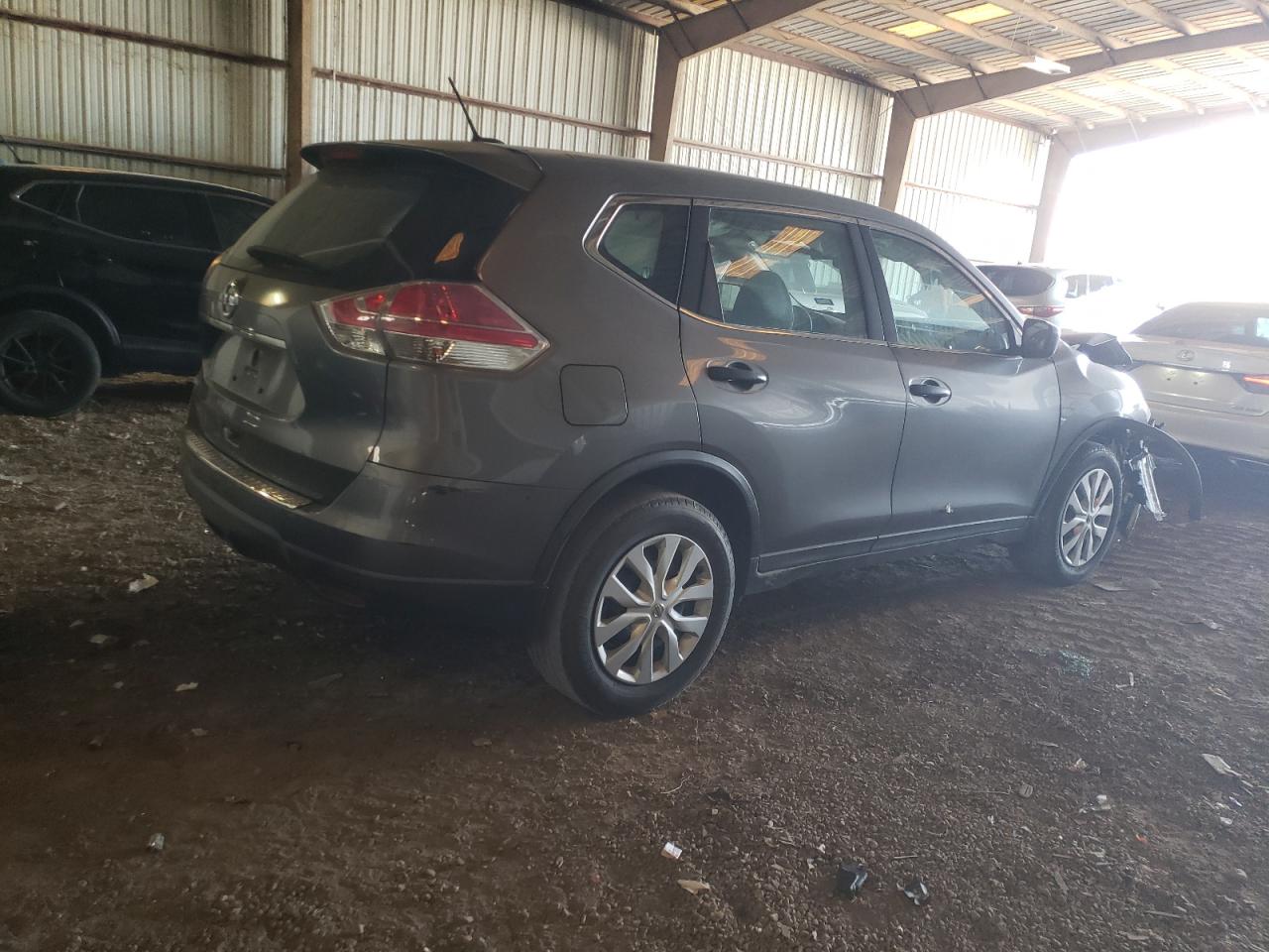 Photo 2 VIN: KNMAT2MT6GP725194 - NISSAN ROGUE 