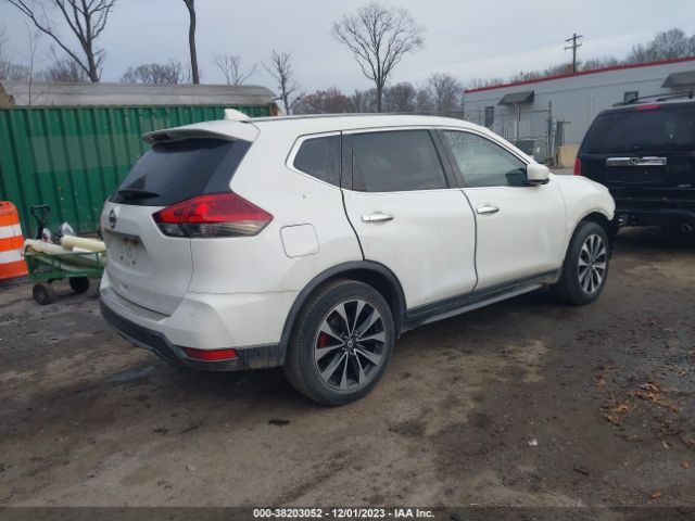 Photo 3 VIN: KNMAT2MT6JP566667 - NISSAN ROGUE 