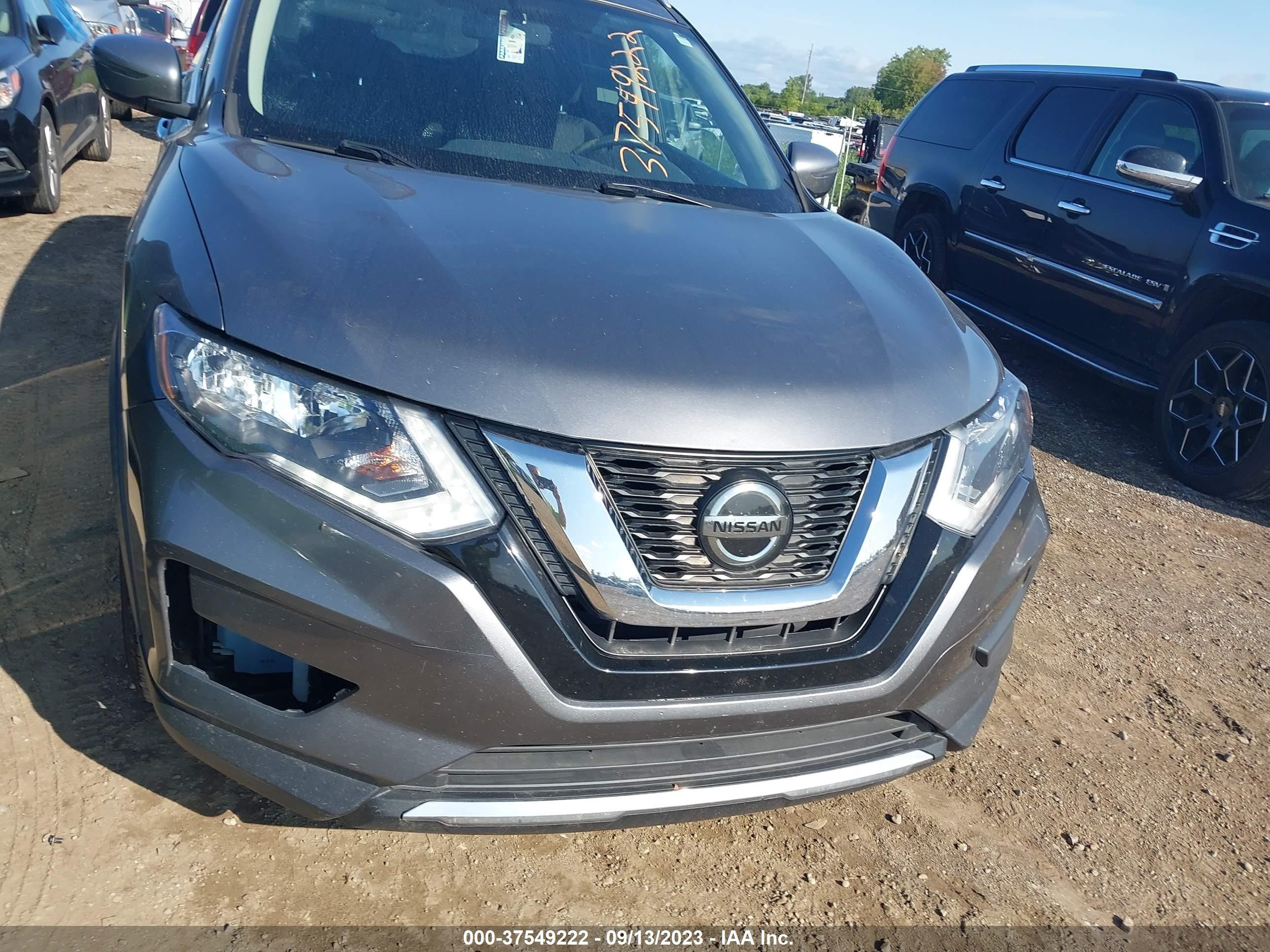 Photo 11 VIN: KNMAT2MT6JP589088 - NISSAN ROGUE 