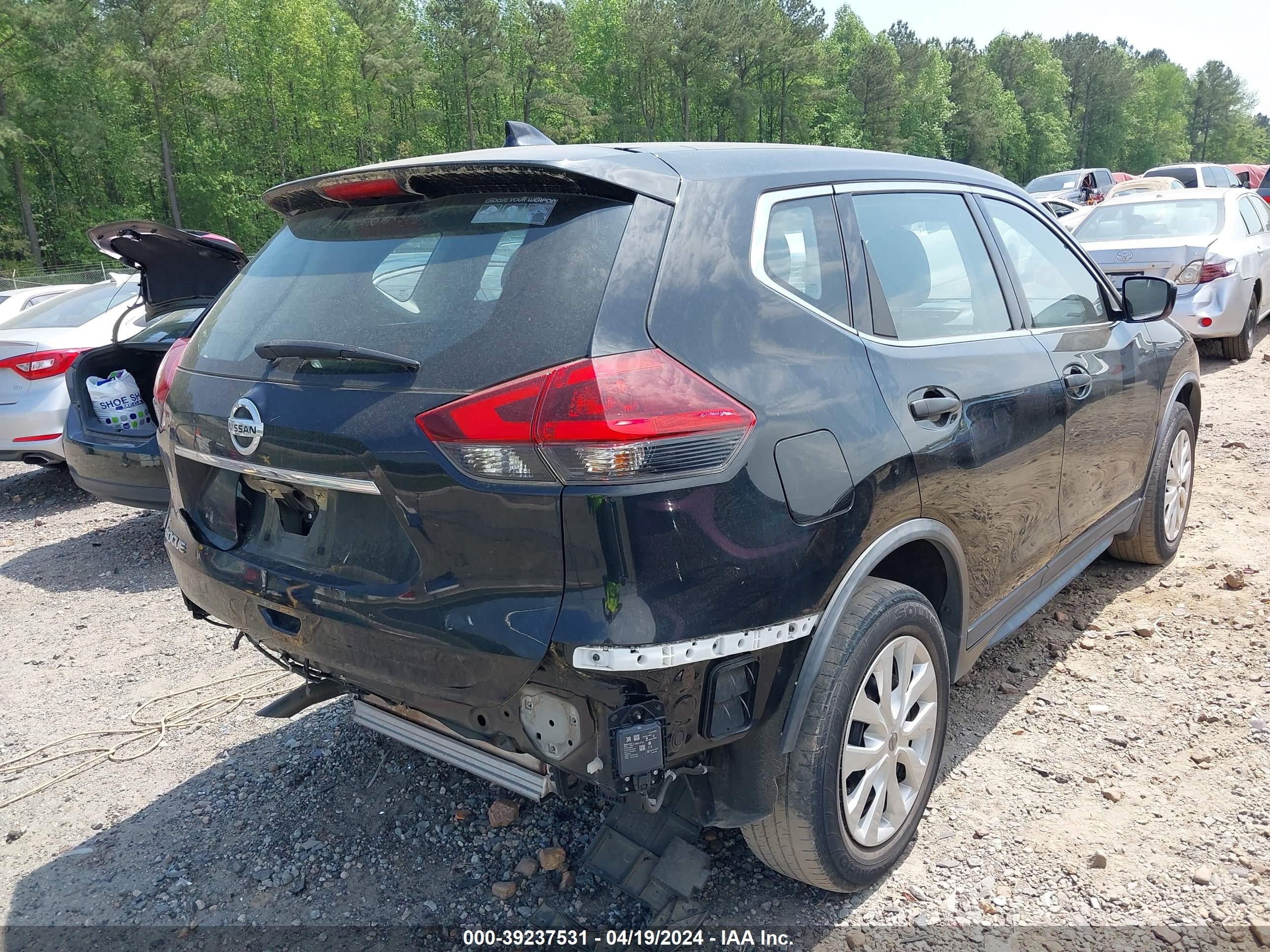 Photo 3 VIN: KNMAT2MT6JP620243 - NISSAN ROGUE 