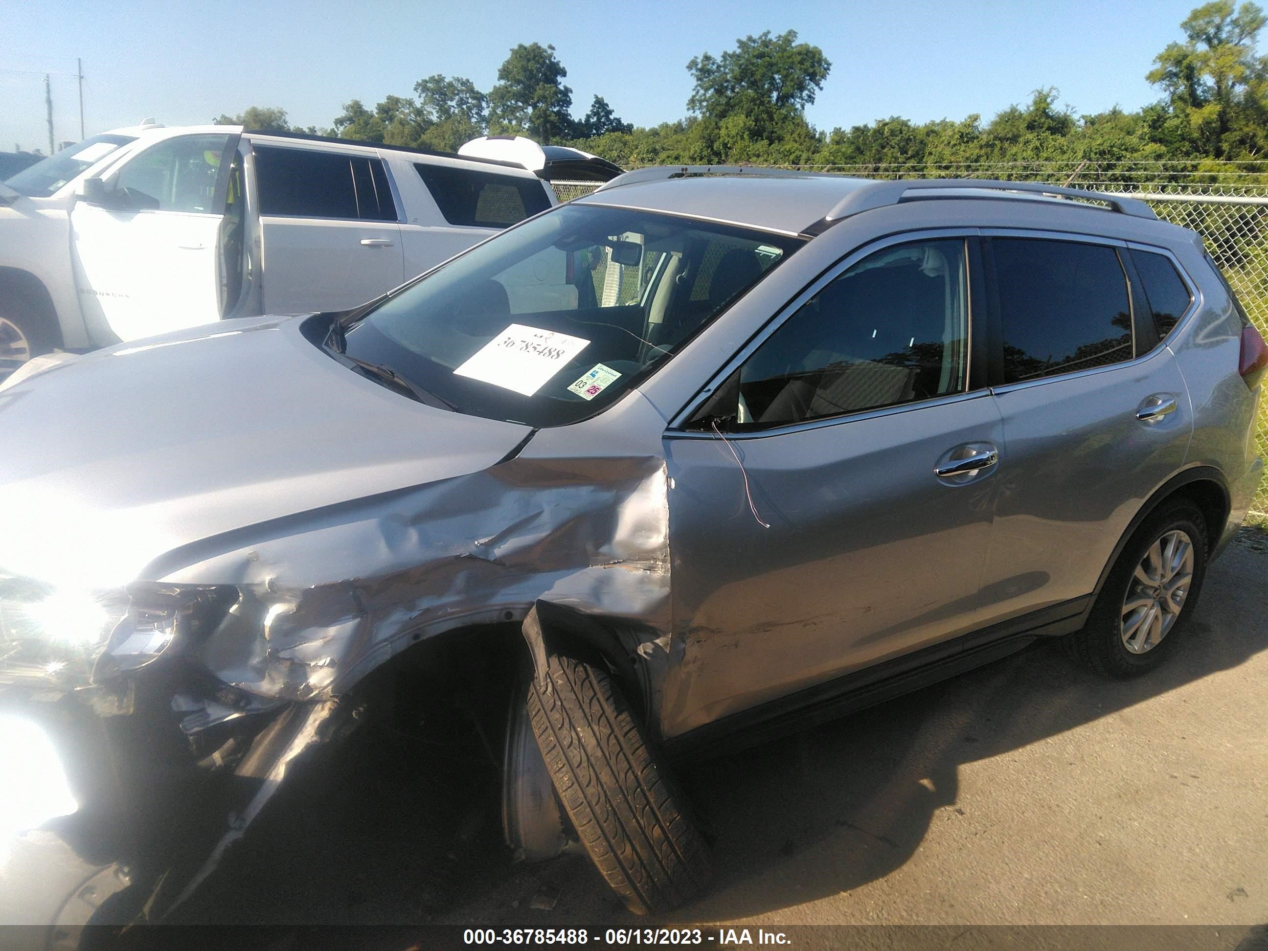 Photo 12 VIN: KNMAT2MT6KP531452 - NISSAN ROGUE 