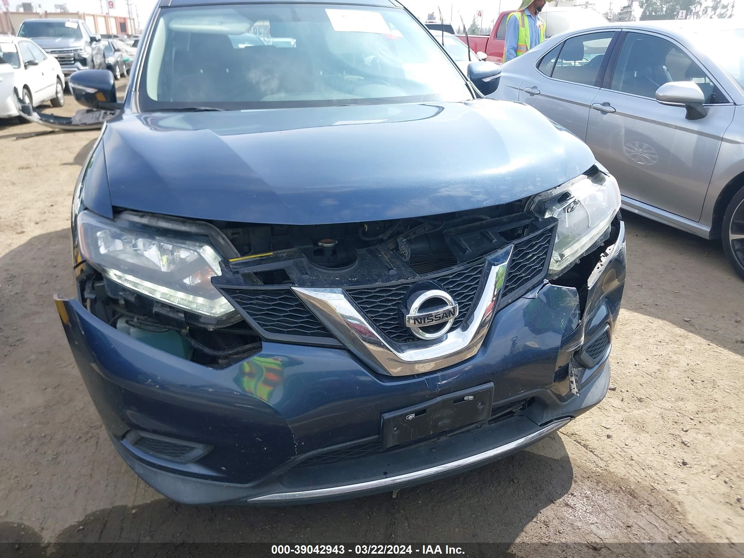 Photo 5 VIN: KNMAT2MT7FP522801 - NISSAN ROGUE 