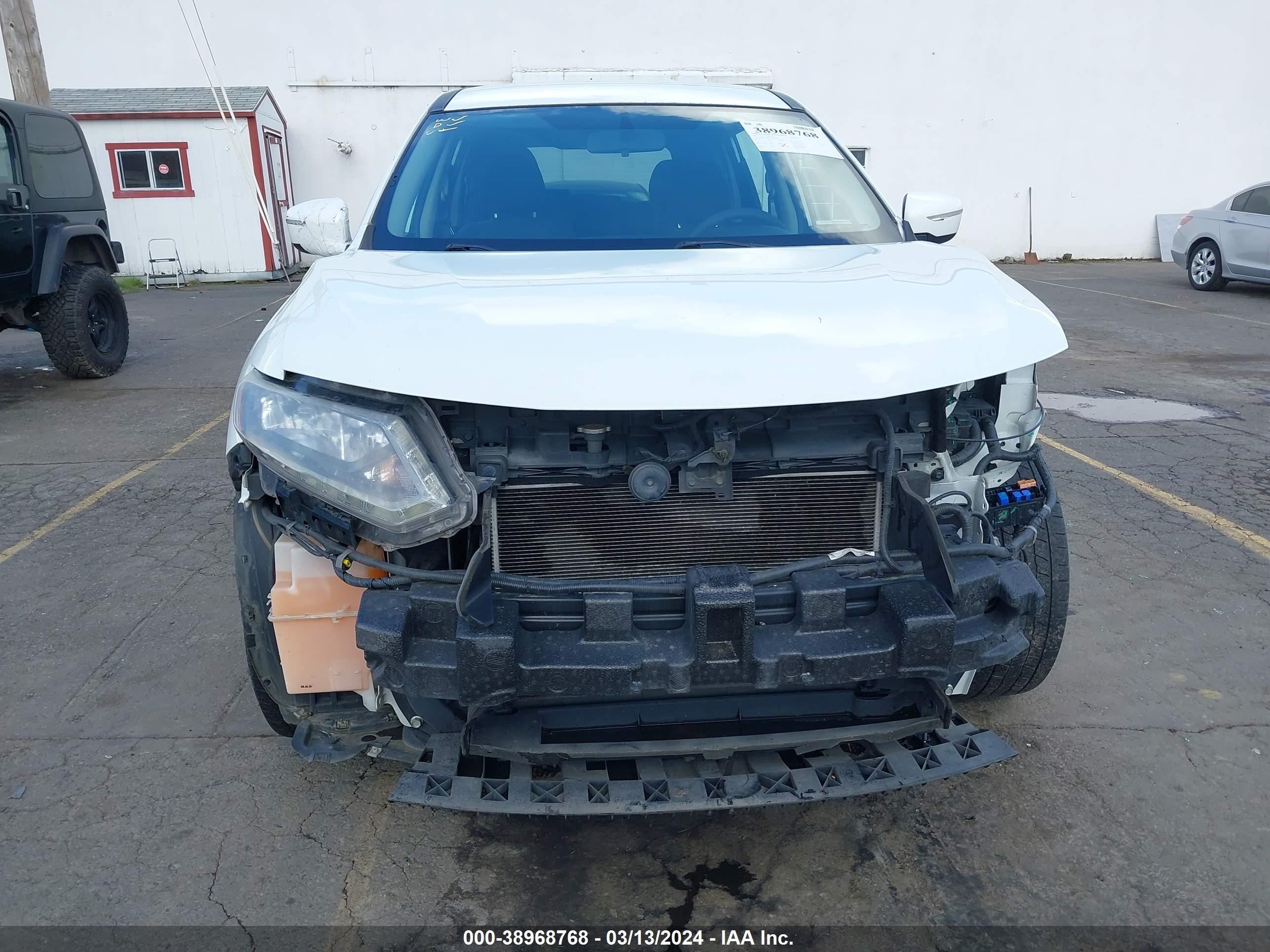 Photo 12 VIN: KNMAT2MT7FP589348 - NISSAN ROGUE 