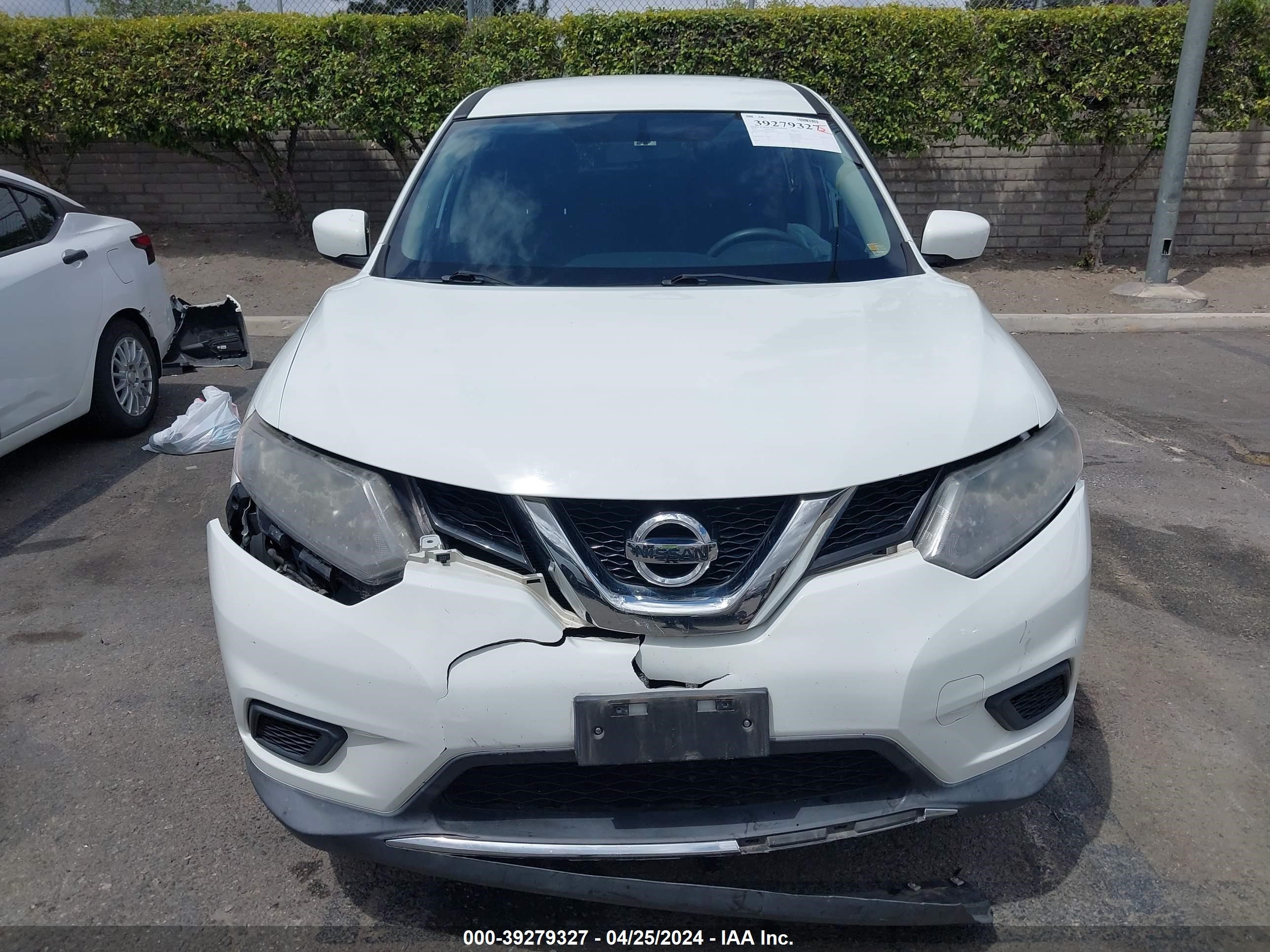 Photo 11 VIN: KNMAT2MT7GP593627 - NISSAN ROGUE 