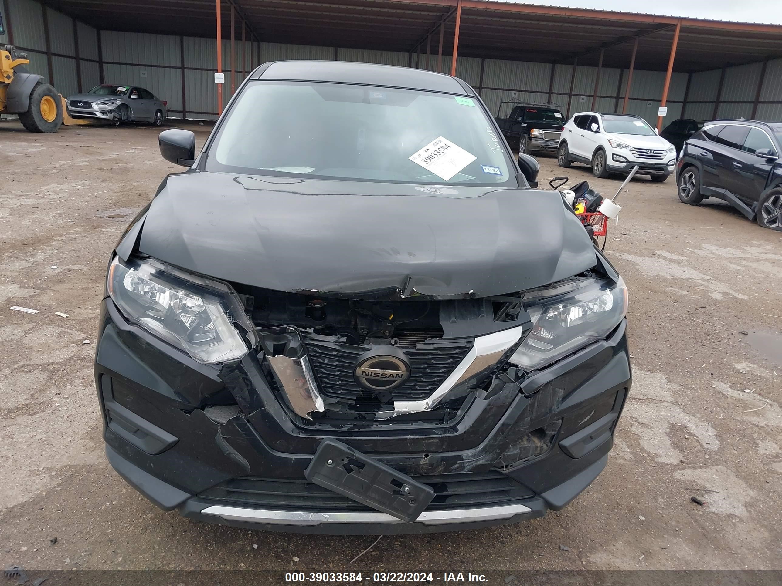 Photo 11 VIN: KNMAT2MT7JP517221 - NISSAN ROGUE 