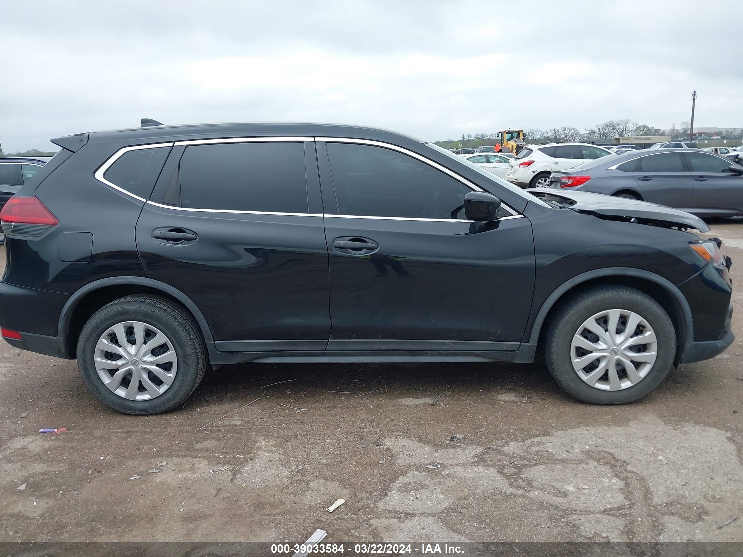 Photo 12 VIN: KNMAT2MT7JP517221 - NISSAN ROGUE 