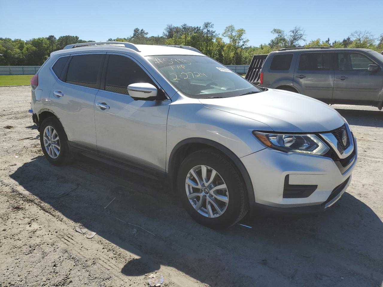 Photo 3 VIN: KNMAT2MT7JP562269 - NISSAN ROGUE 