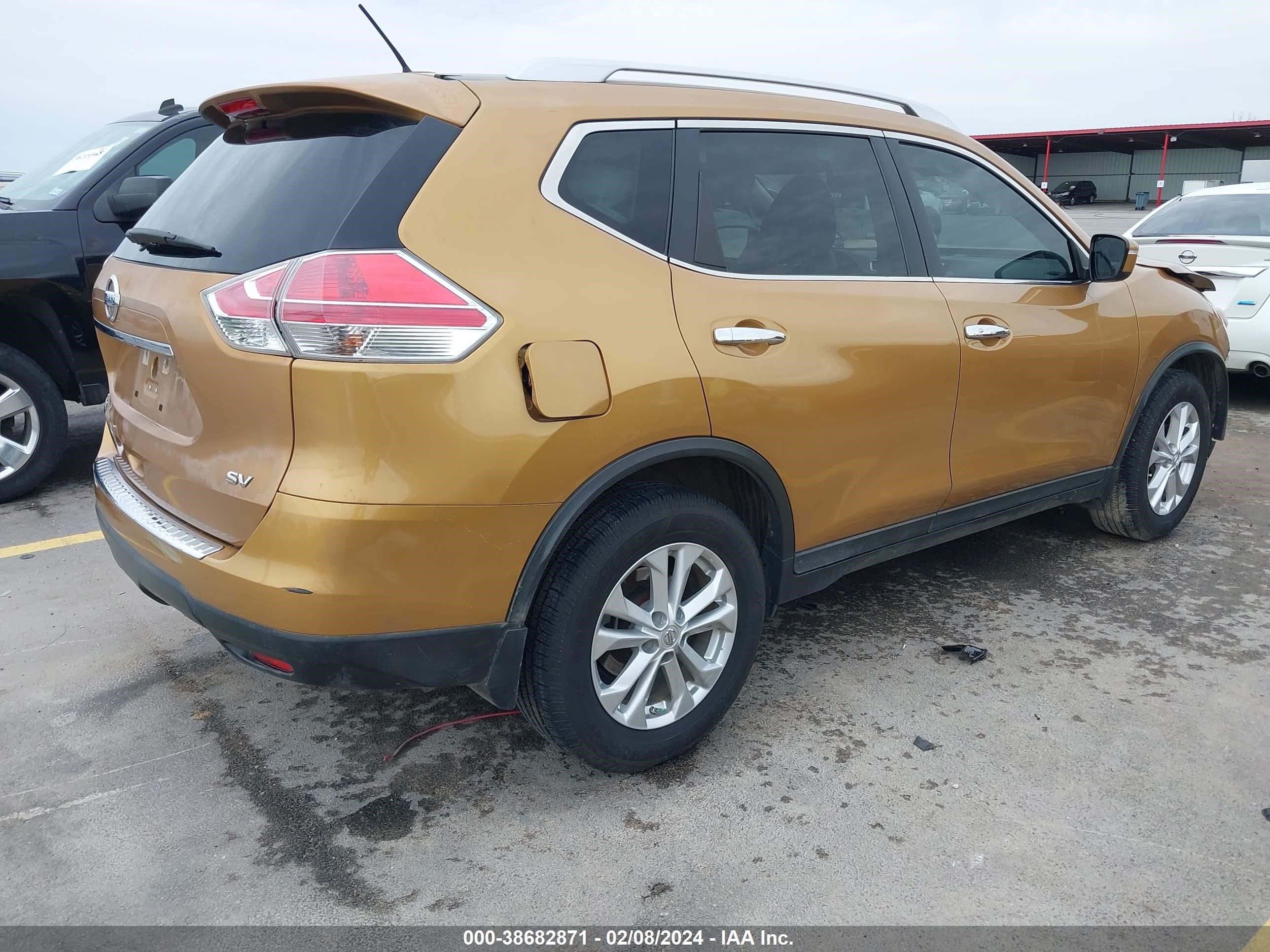 Photo 3 VIN: KNMAT2MT8FP505828 - NISSAN ROGUE 