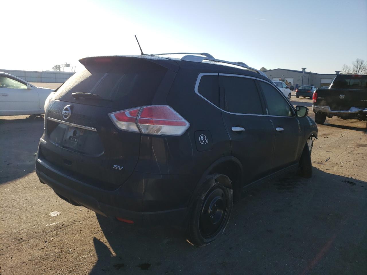 Photo 2 VIN: KNMAT2MT8FP537310 - NISSAN ROGUE 