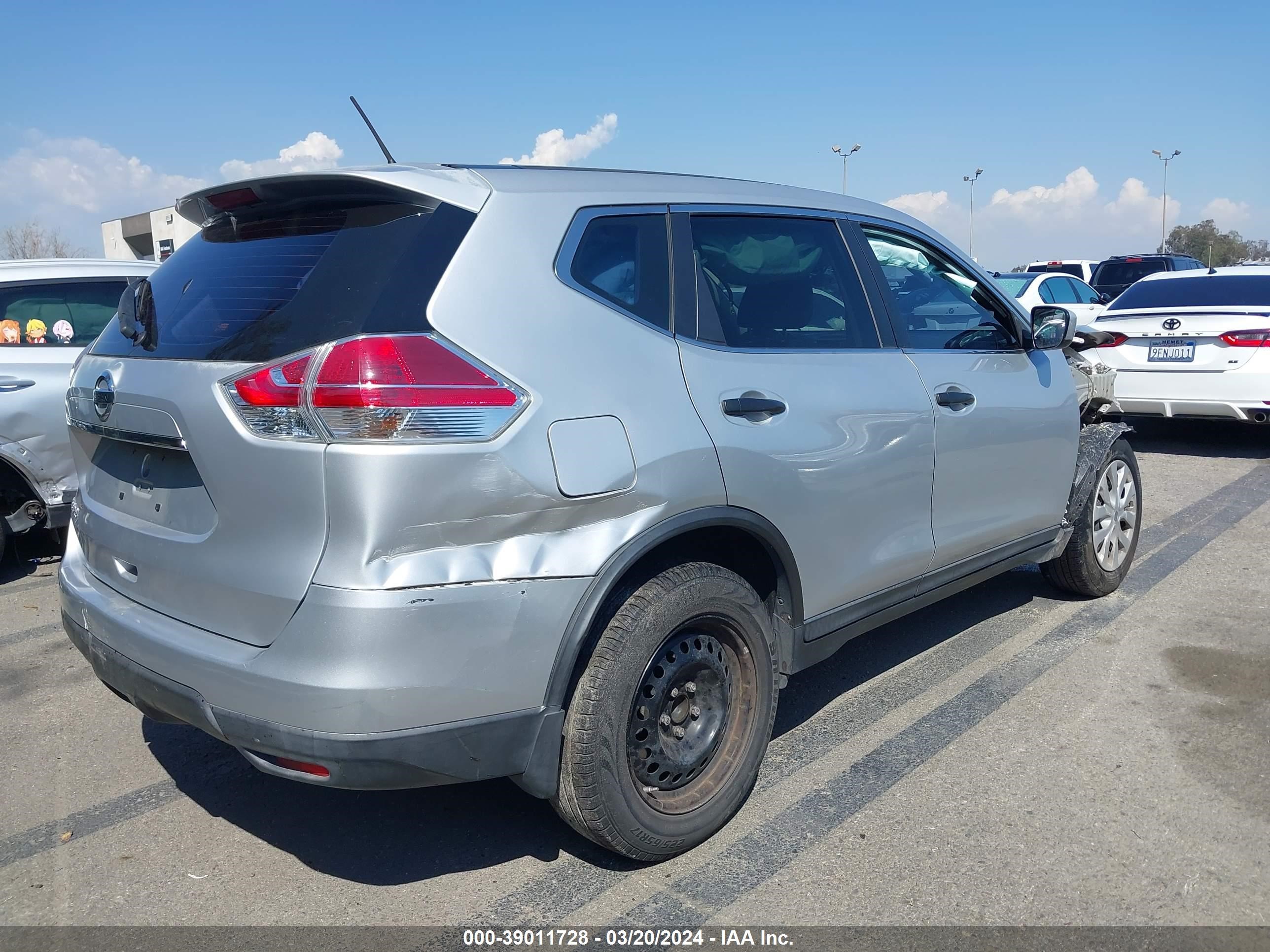 Photo 3 VIN: KNMAT2MT8GP601685 - NISSAN ROGUE 