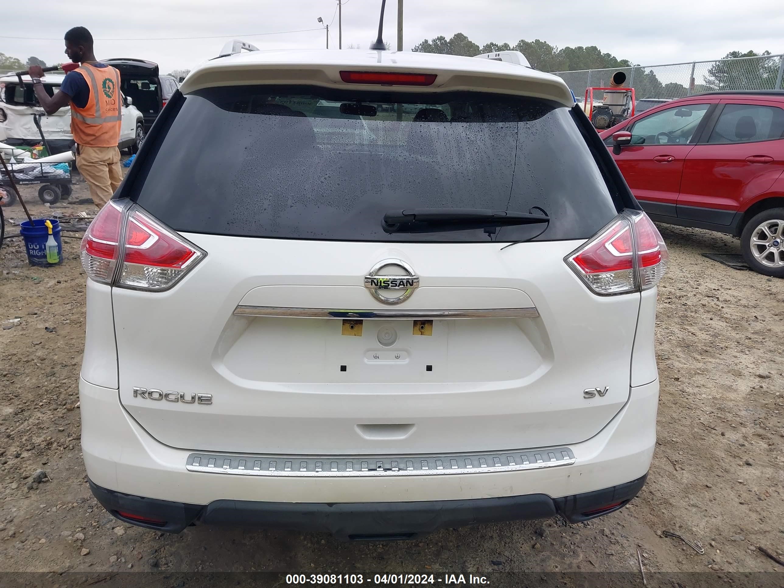 Photo 15 VIN: KNMAT2MT8GP643712 - NISSAN ROGUE 